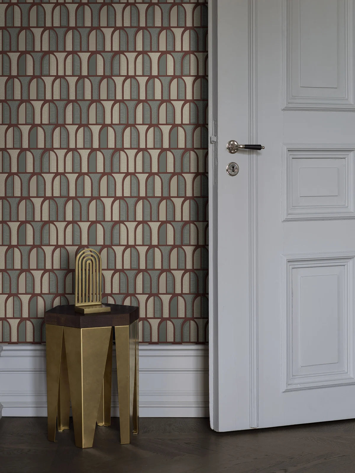 Non-woven paper wallpaper with a geometric pattern VENICE green with beige