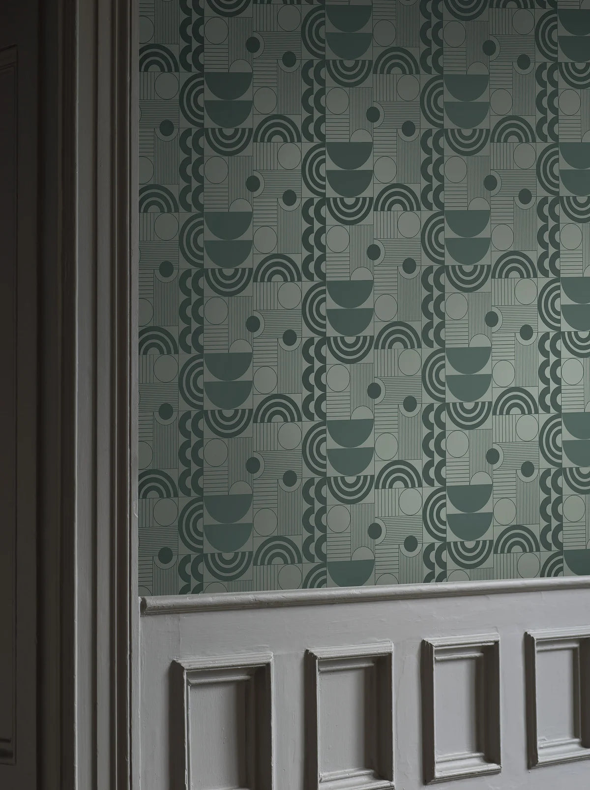 Non-woven paper wallpaper with a geometric pattern COSMOPOLITAN green