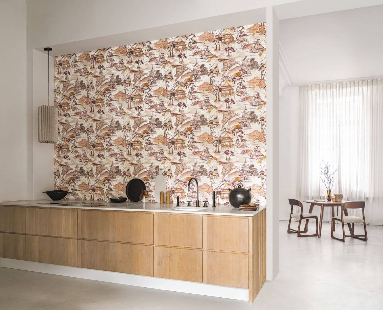 Tapeta strukturalna z krajobrazem orientalnym NARA - BLANC/MORDORE biały z brązowym