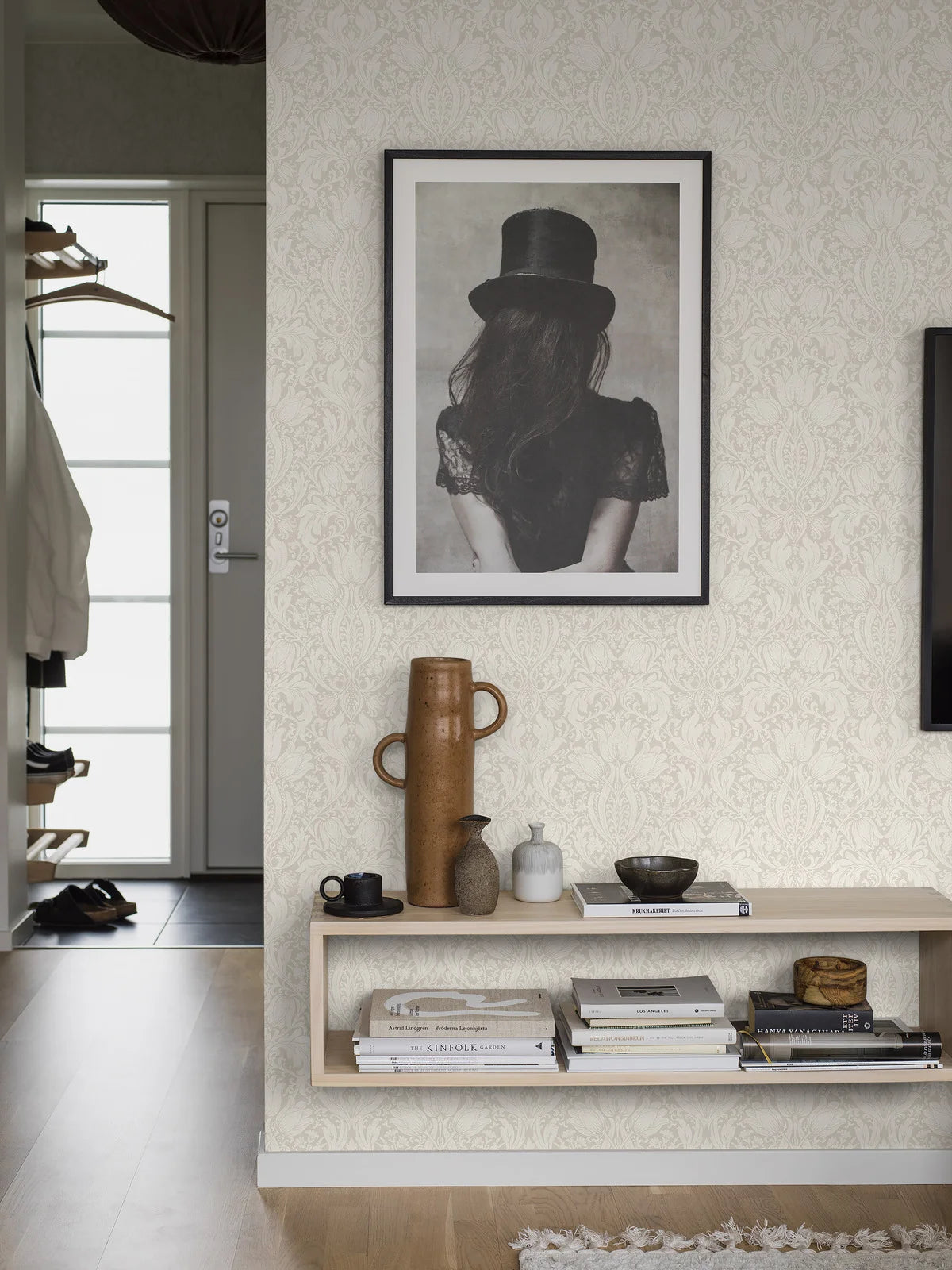 Tapeta flizelinowa papierowa z roślinnym wzorem ALBA beżowy z białym