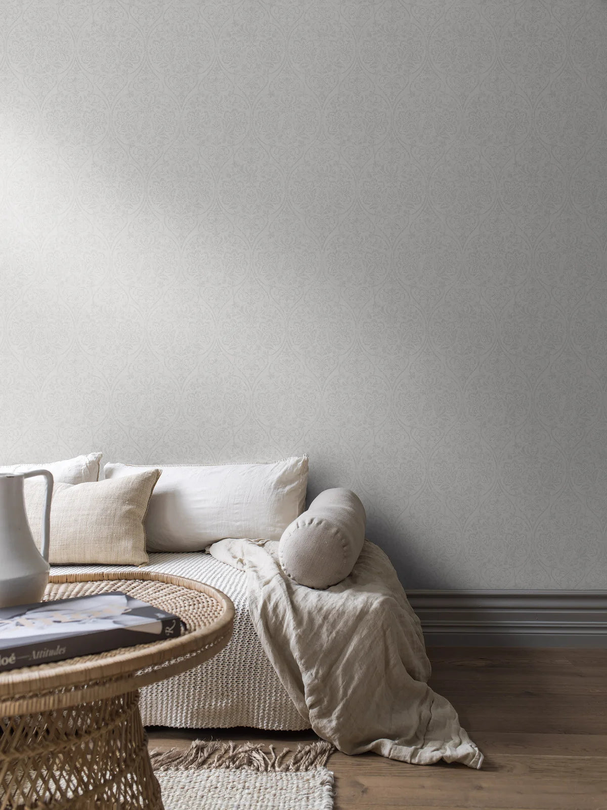 Tapeta flizelinowa papierowa w medaliony HIDDEN MEDALLION szarobeżowy