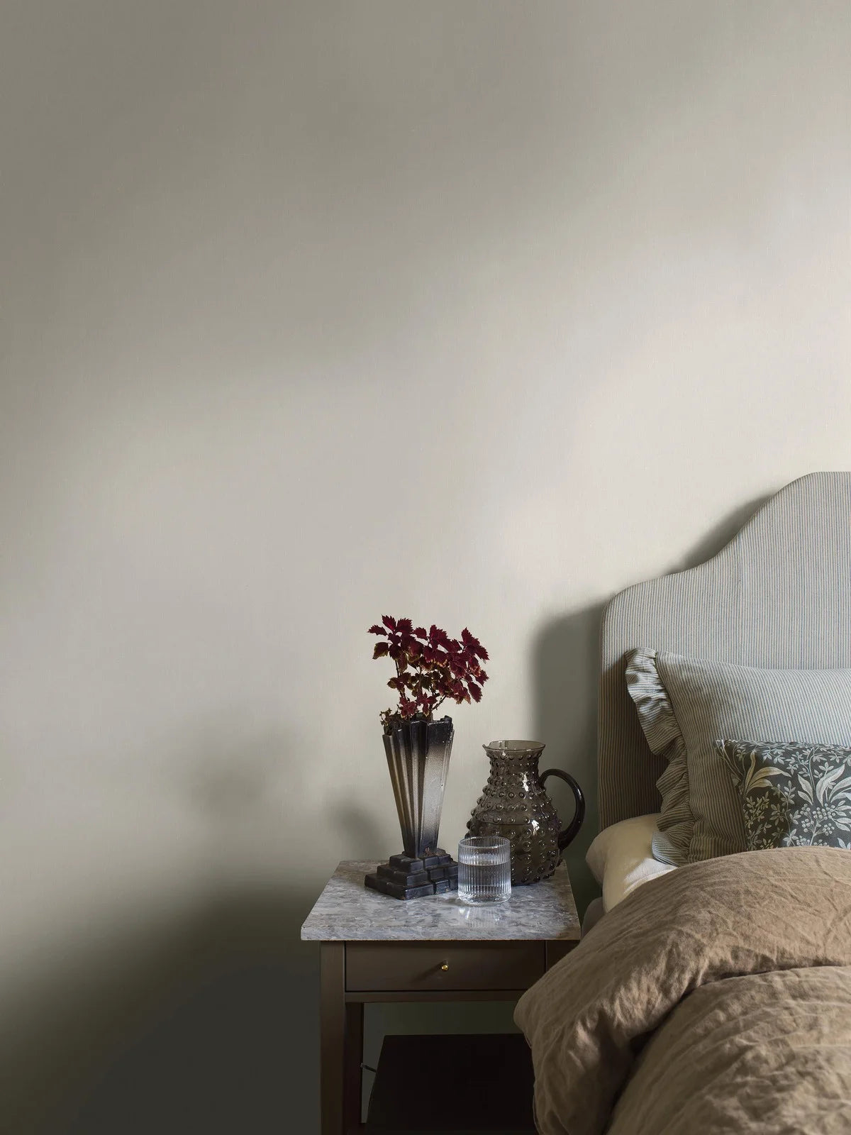 Tapeta strukturalna imitująca len LINEN - FLAX FIBER szarobeżowy