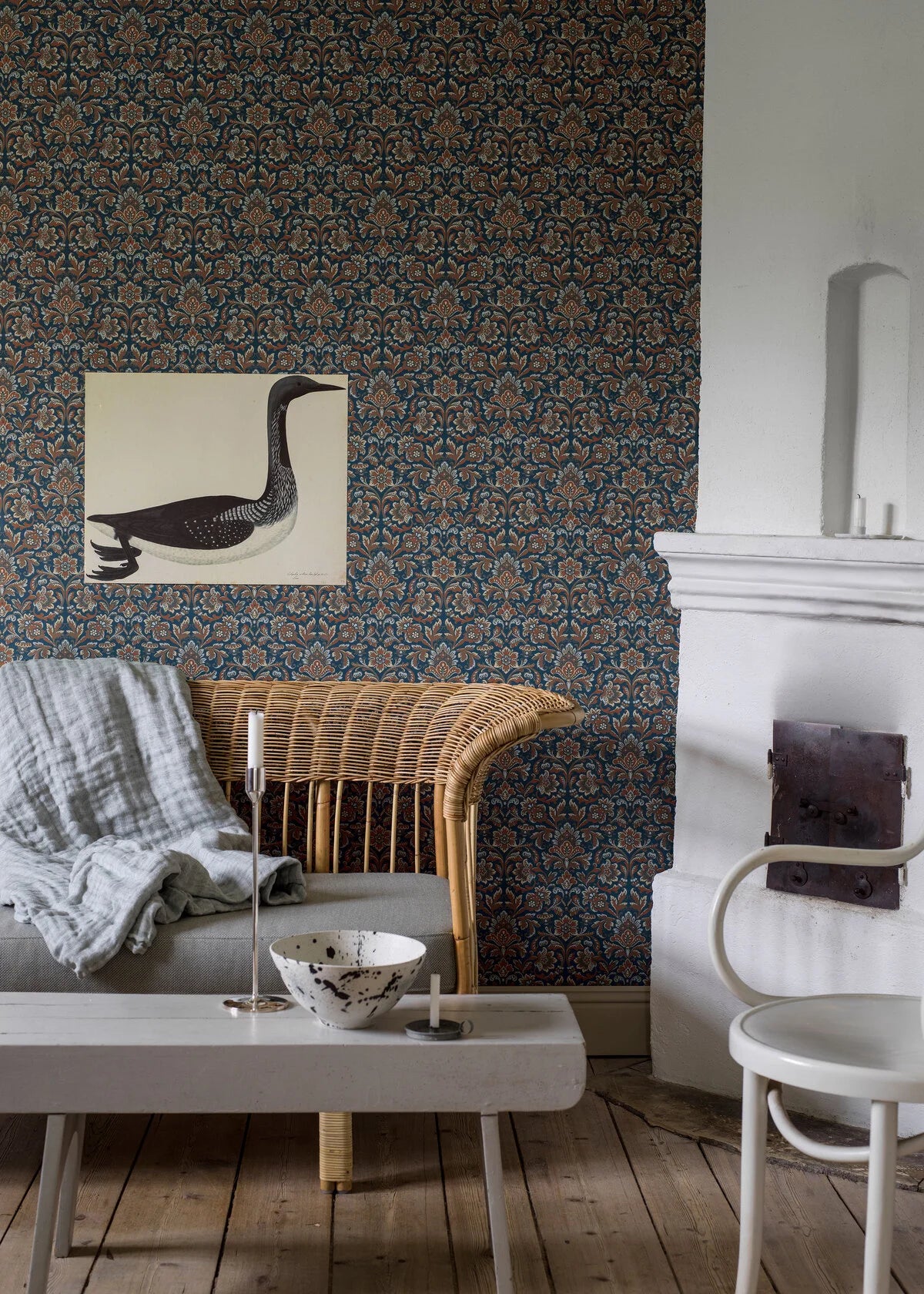 Vlies-Tapete mit pflanzlichem Muster FOGLAVIK braun mit blau