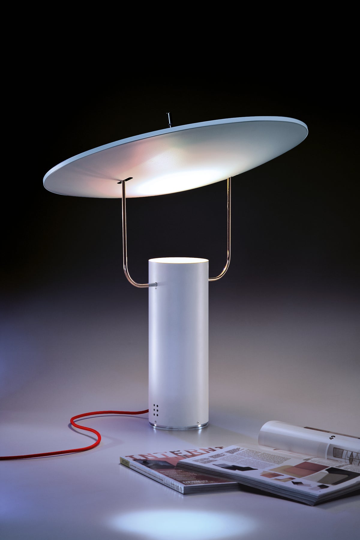 Lampa stołowa TX1 biały – styl minimalistyczny