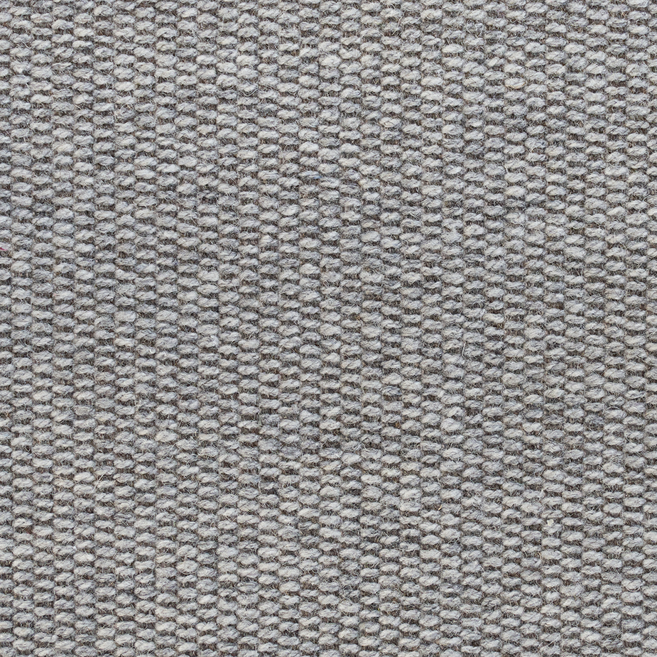 Sofa 3-osobowa CHIMNEY szara tkanina Brook z czarną podstawą