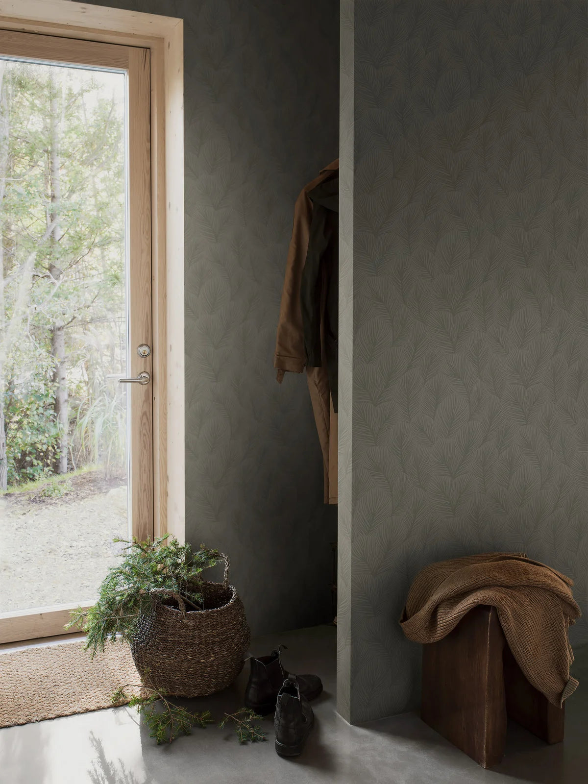 Tapeta z motywem roślinnym w sosny PINE TREE ciemny zielony