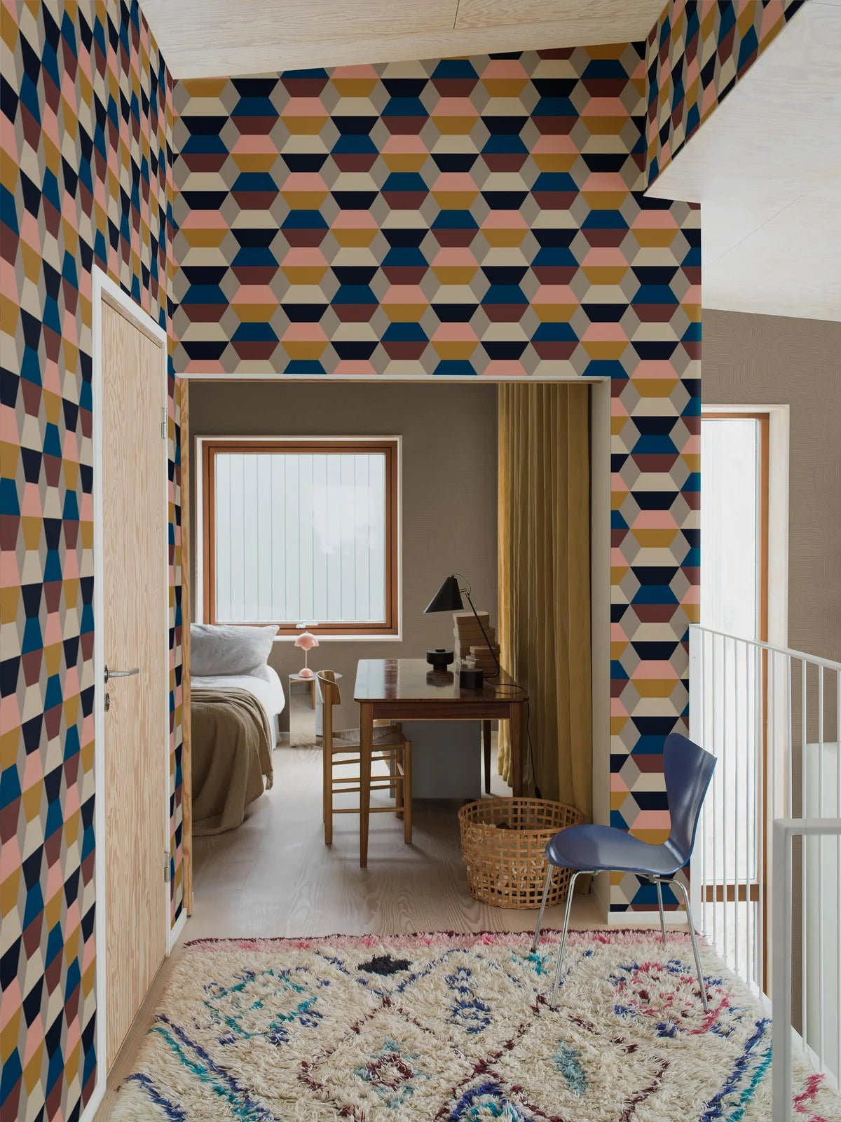 Non-woven paper wallpaper with a geometric pattern PRISMA light multicolored