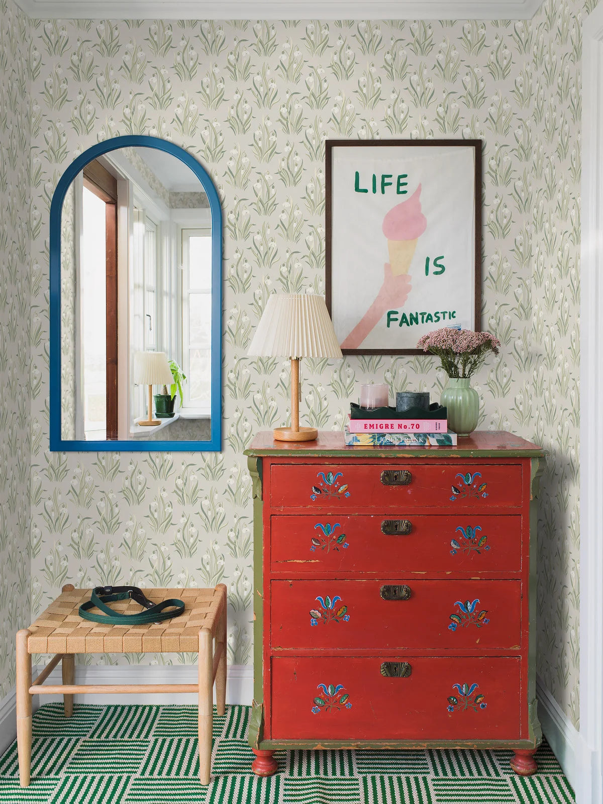 Tapete mit pflanzlichem Blumenmotiv SNODROPPE beige mit grün