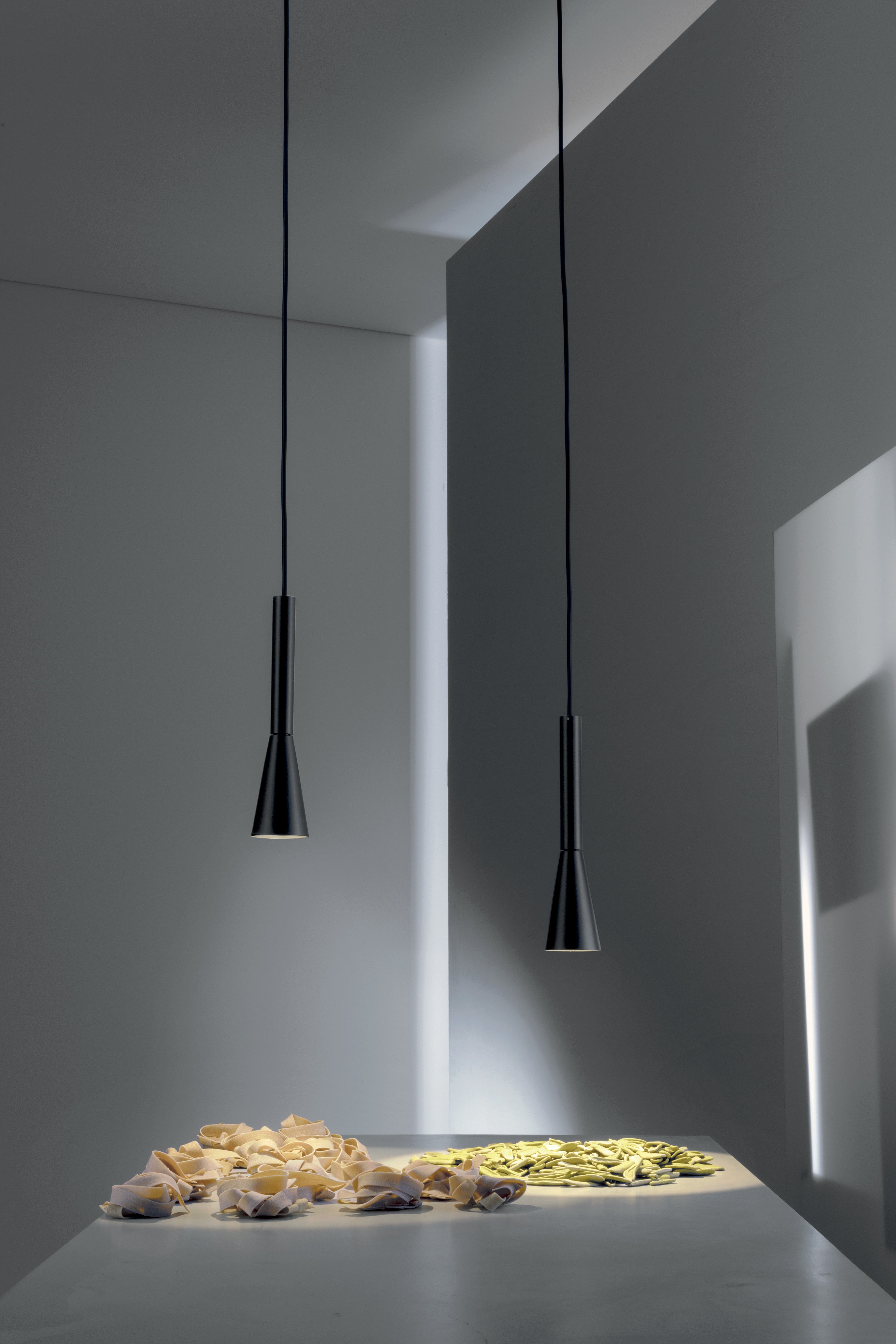 Lampa wisząca COLIBRÌ czarny