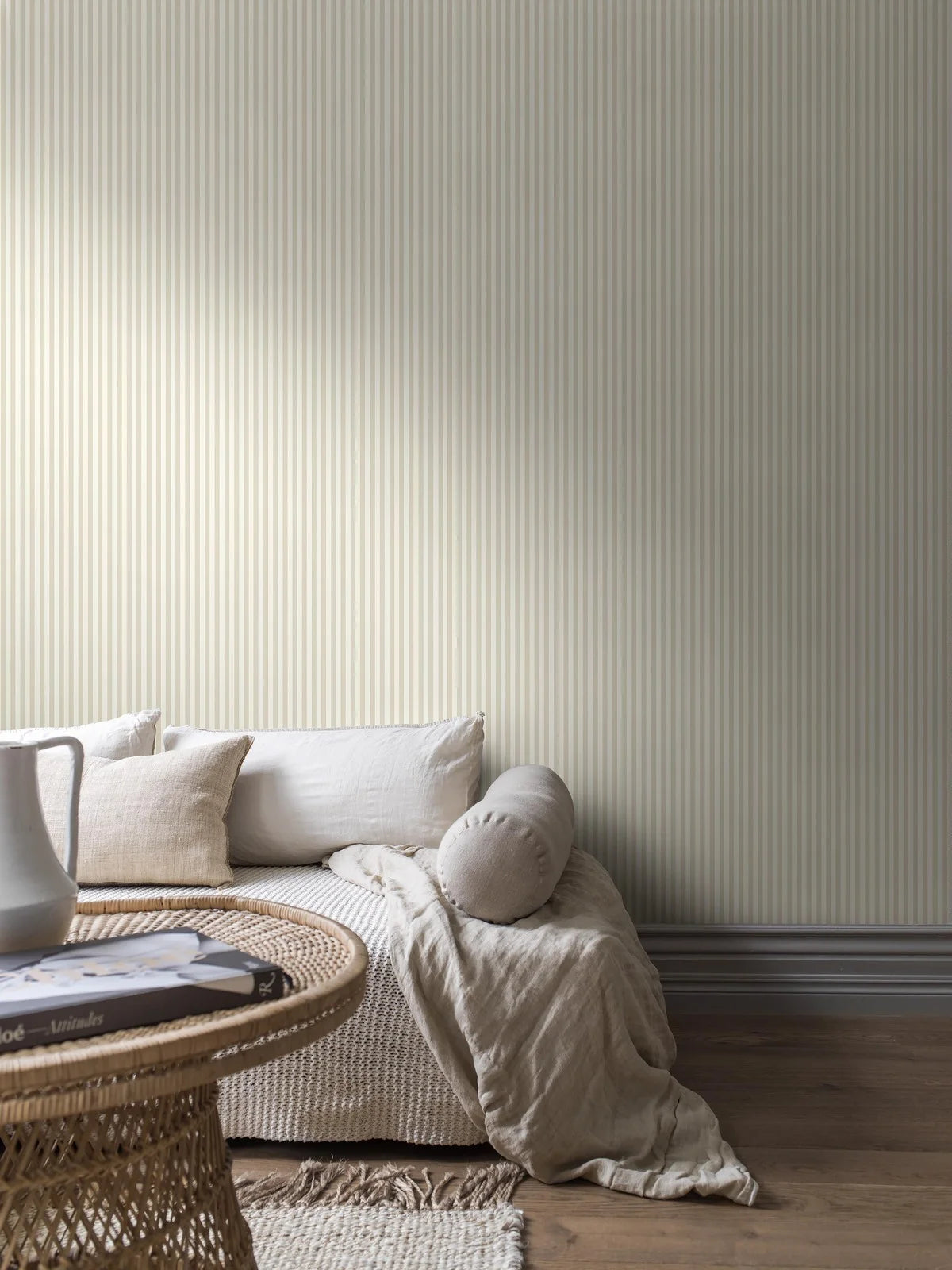 Tapeta w paski MÖLLE STRIPE beżowy z białym