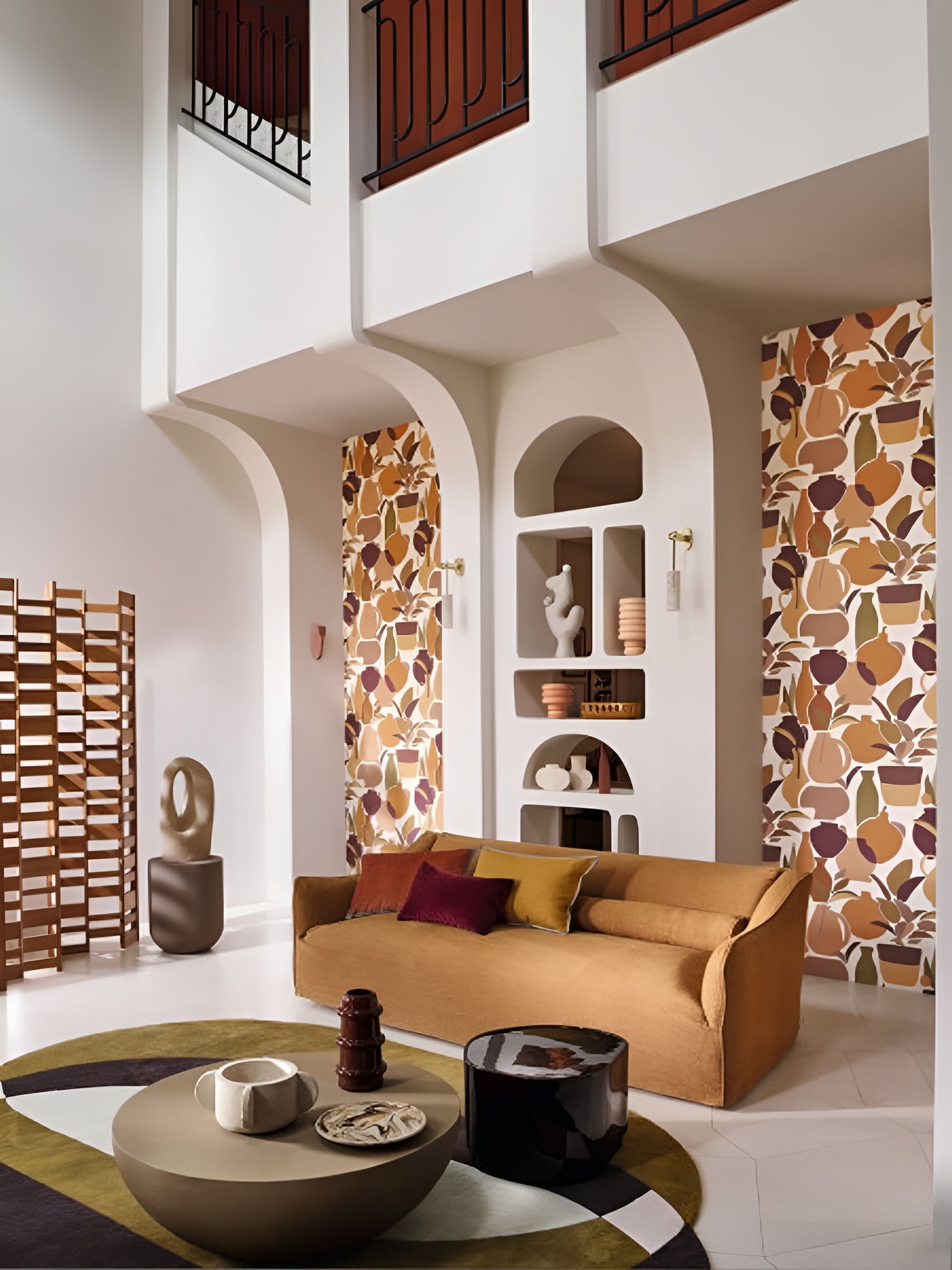 Structural wallpaper with vase motif VALLAURIS - TERRE DE SIENNE/NUDE terracotta with bronze