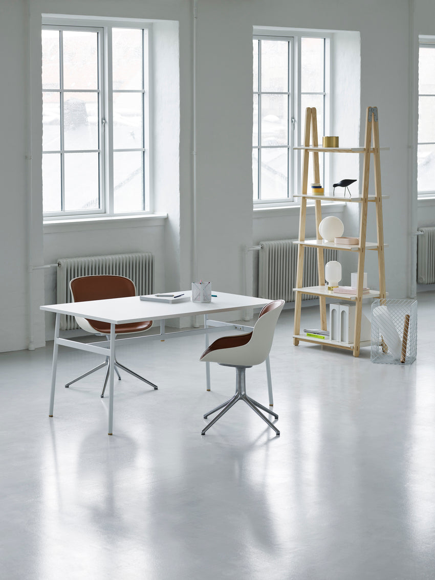 Hyg 4L Black Polster Office Chair mit schwarzer Basis
