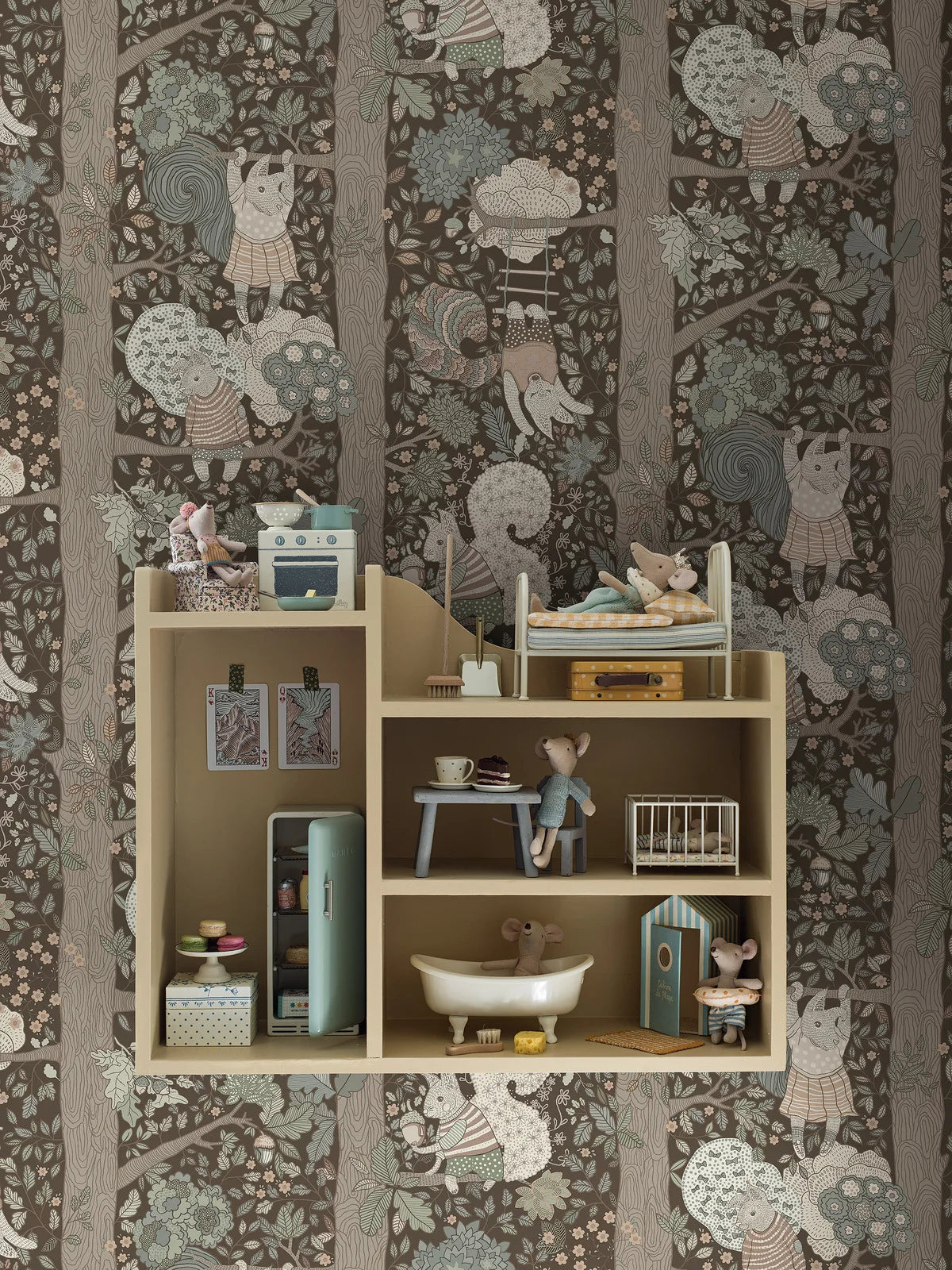 Tapeta dziecięca z motywem baśniowego lasu CHARLIE brązowy z białym