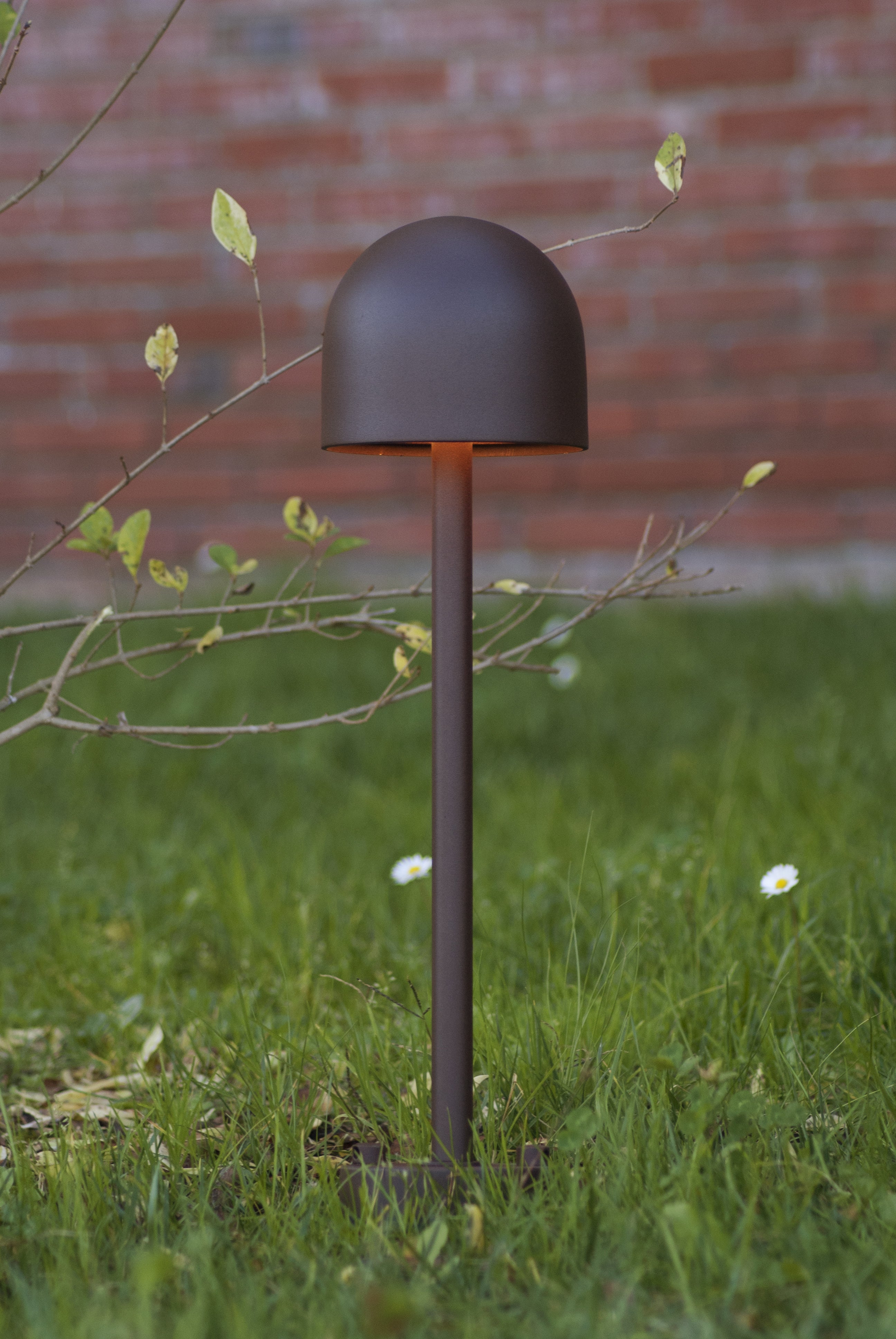 Lampa podłogowa zewnętrzna BOLETO brązowy