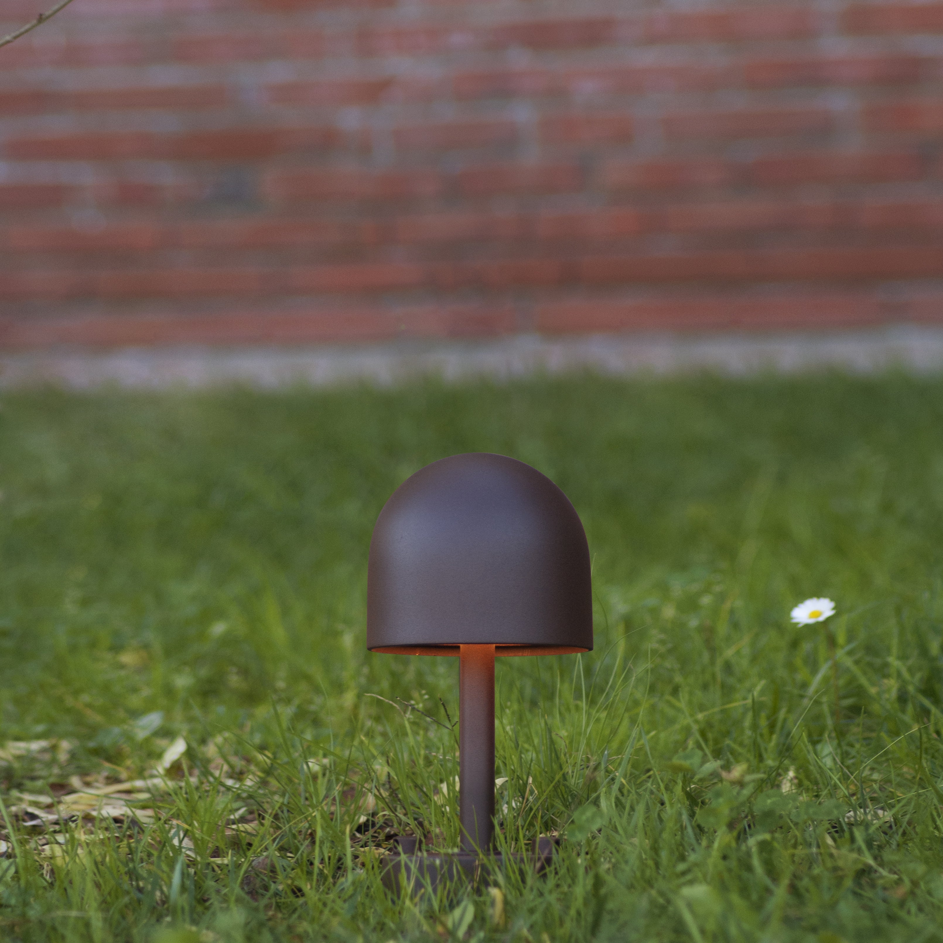 Lampa podłogowa zewnętrzna BOLETO brązowy