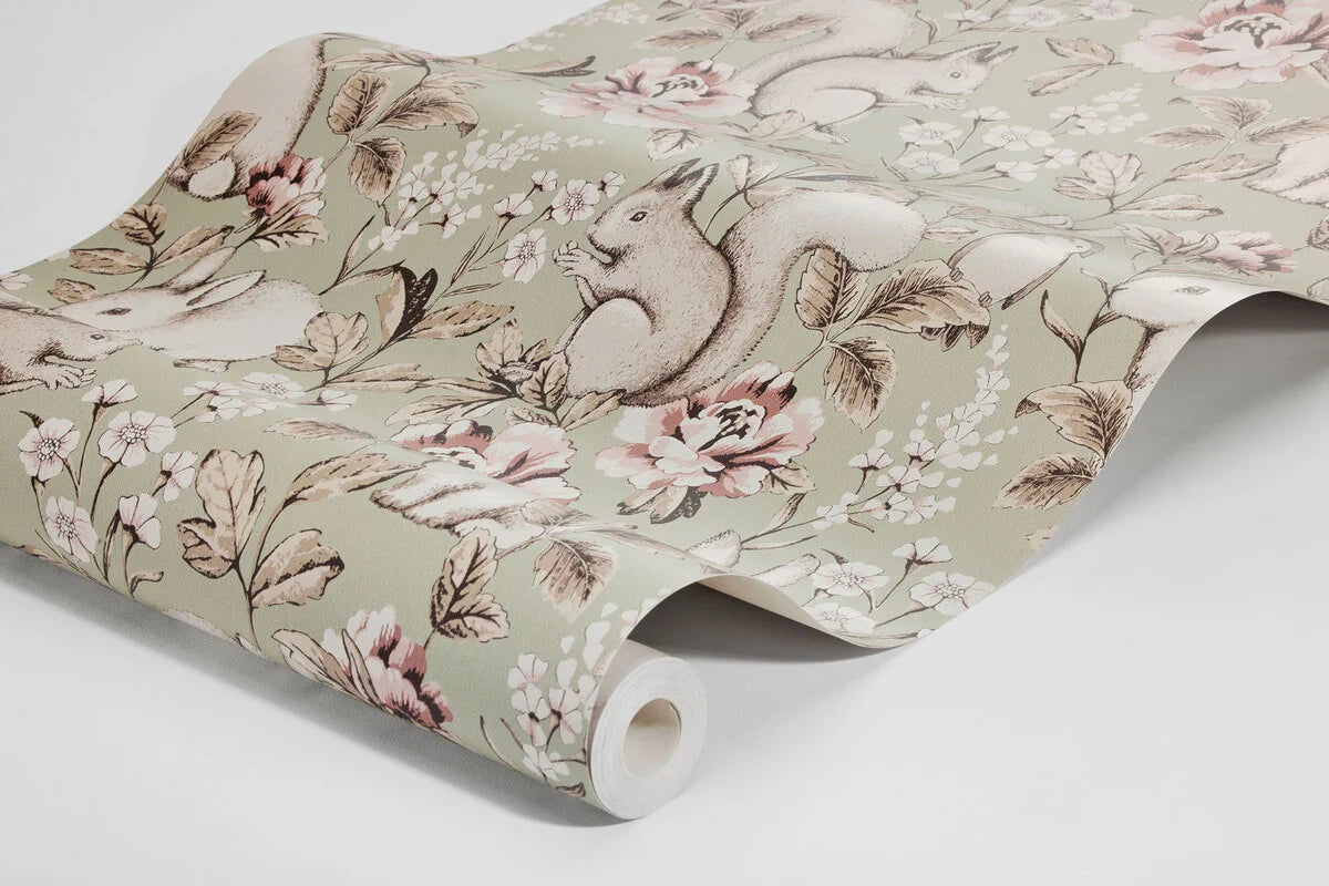 Tapete für Kinder mit pflanzlichem und tierischem Motiv MAGIC FOREST hellgrün