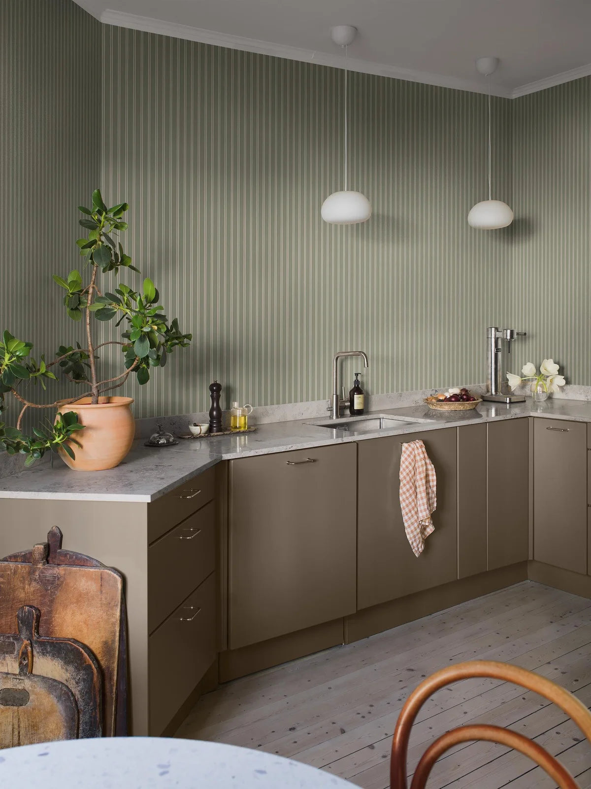 Tapeta w paski PÄRLRAND zielony z białym