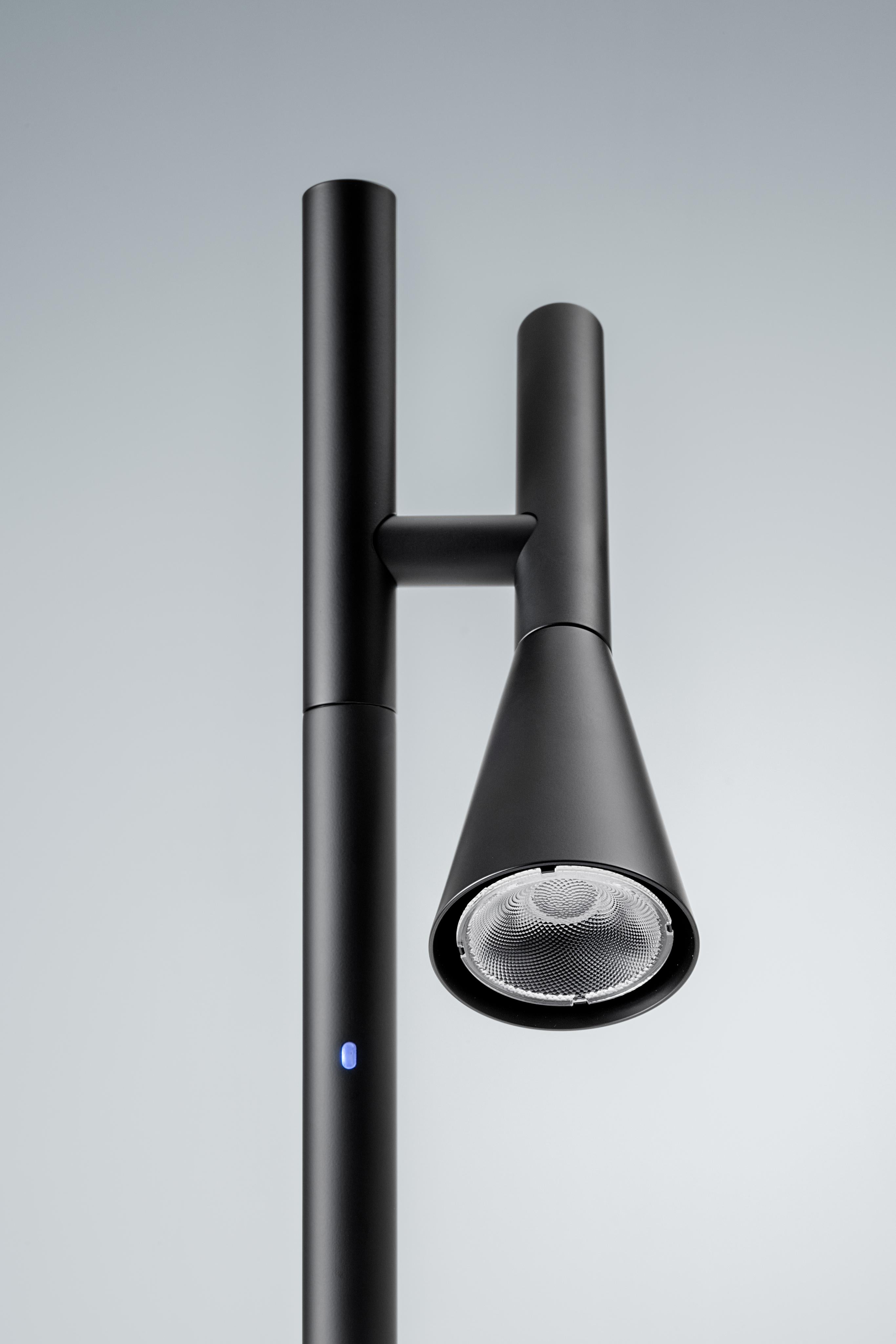 Lampa podłogowa COLIBRÌ czarny