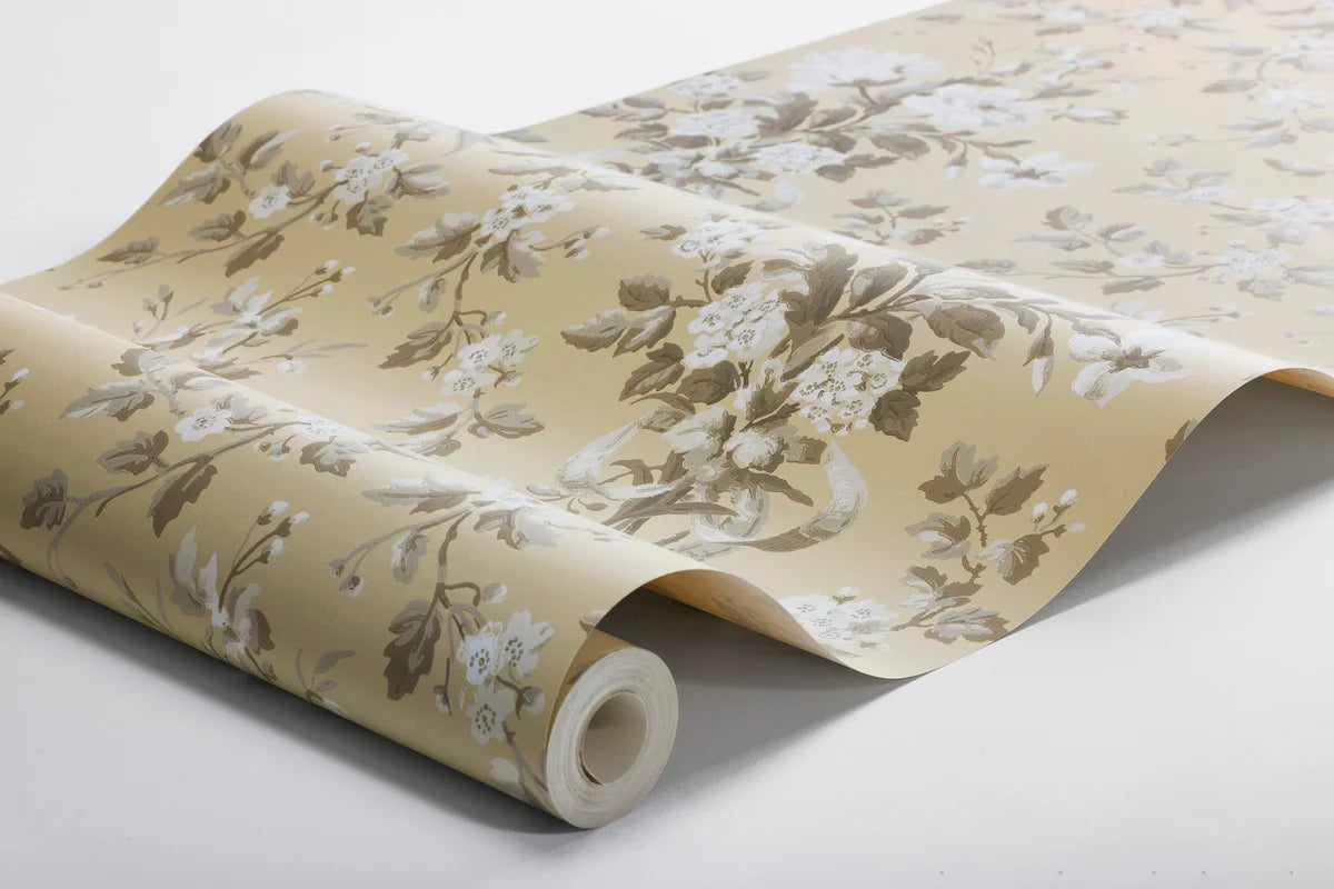Tapeta flizelinowa papierowa z roślinnym wzorem TULLGARN beżowy z zielonym