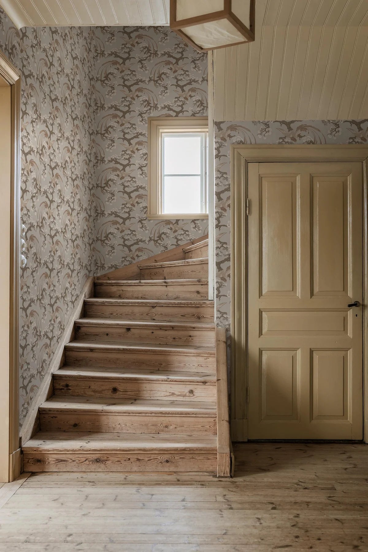 Tapete mit Pflanzen- und Tiermotiv FENIX gedämpftes Beige [Klaudia]