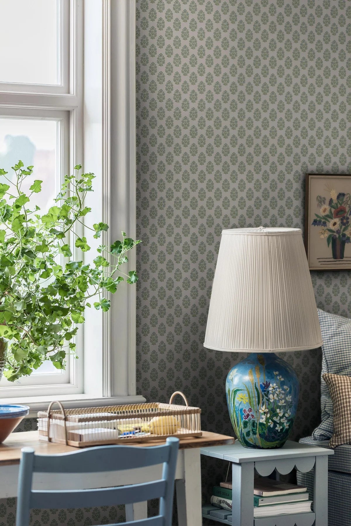 Tapete mit floralem Muster SIBYLLA cremefarben mit Blau