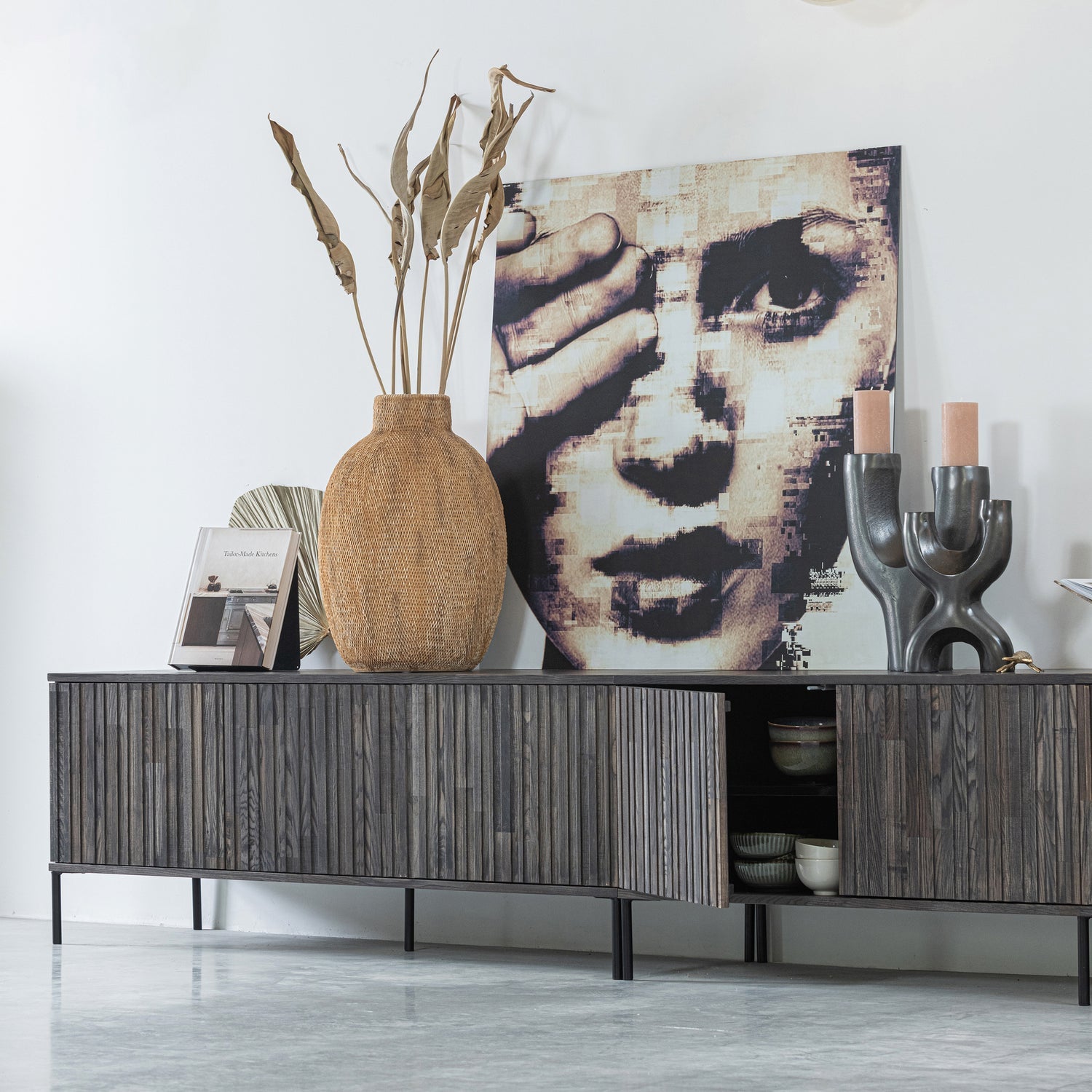 Podstawka pod książkę pionowa BROOK czarny