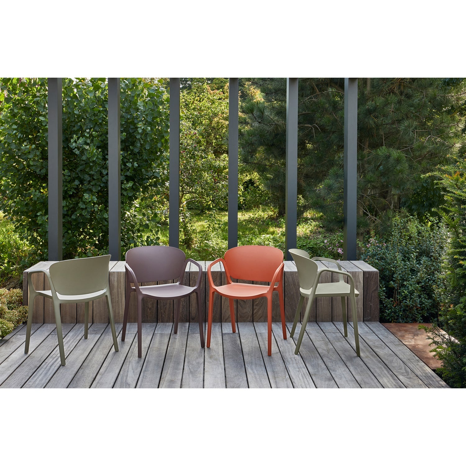 BENT Green Garden Chair