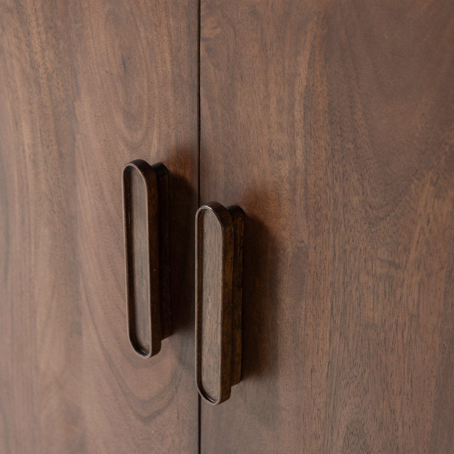 Schrank LIYA Mango-Holz