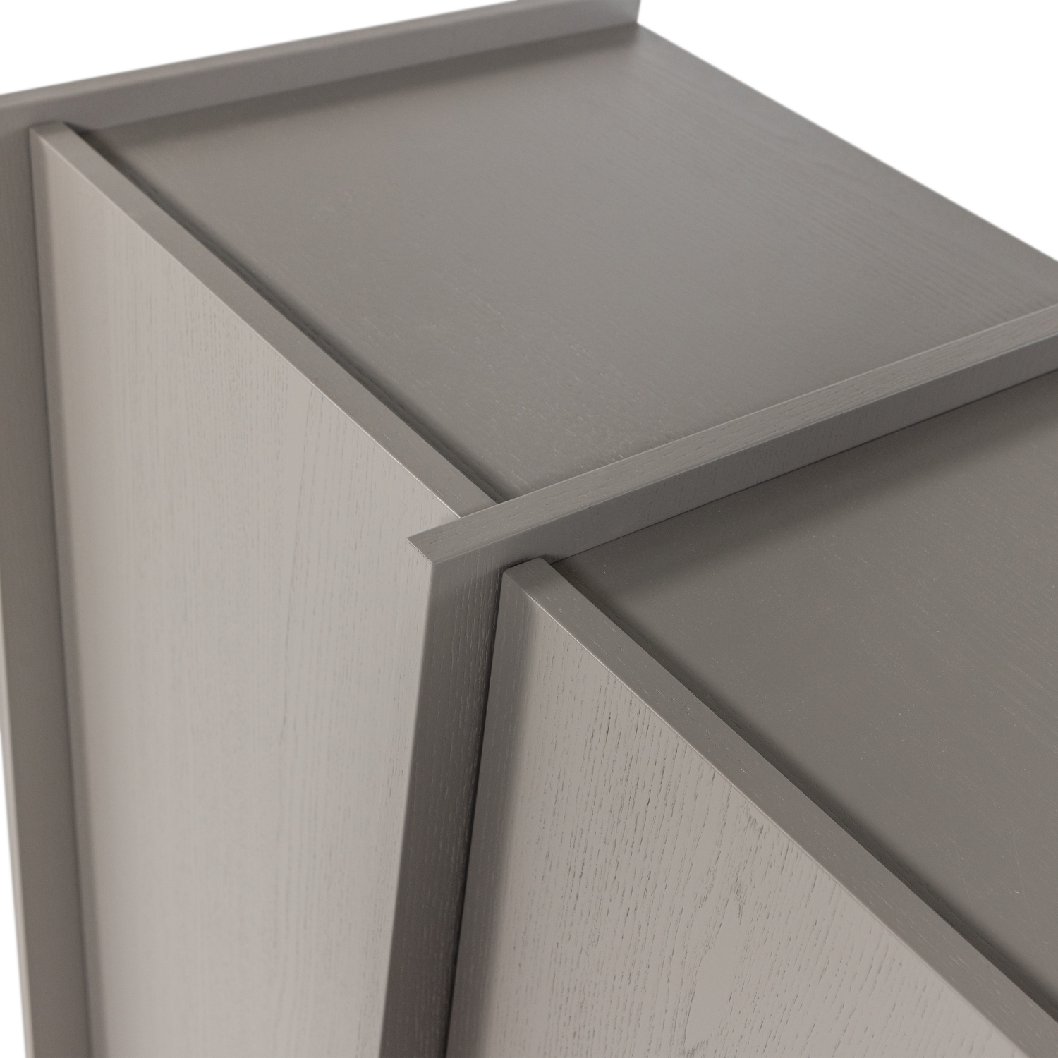 BROCK Wardrobe Warm Gray