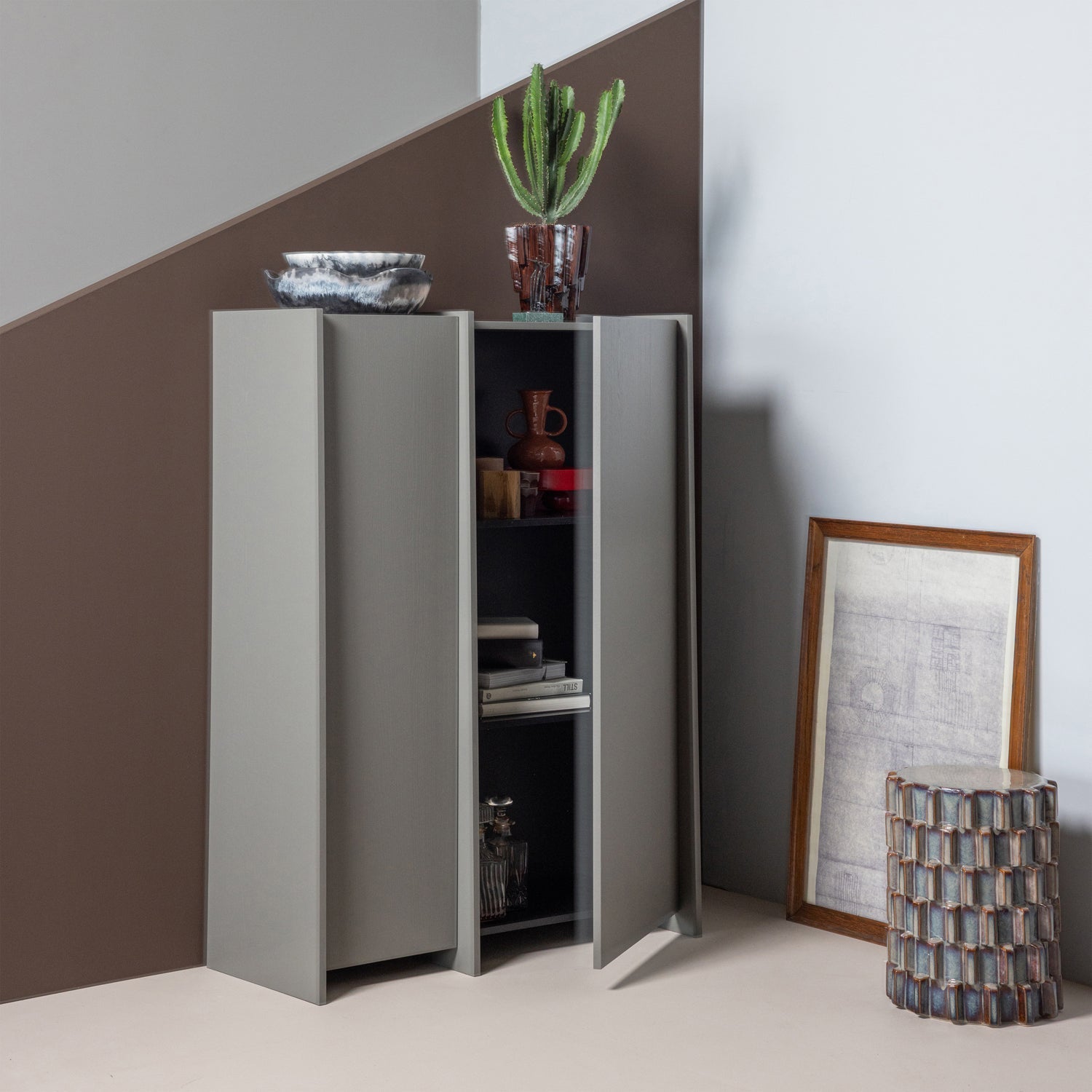 BROCK Wardrobe Warm Gray