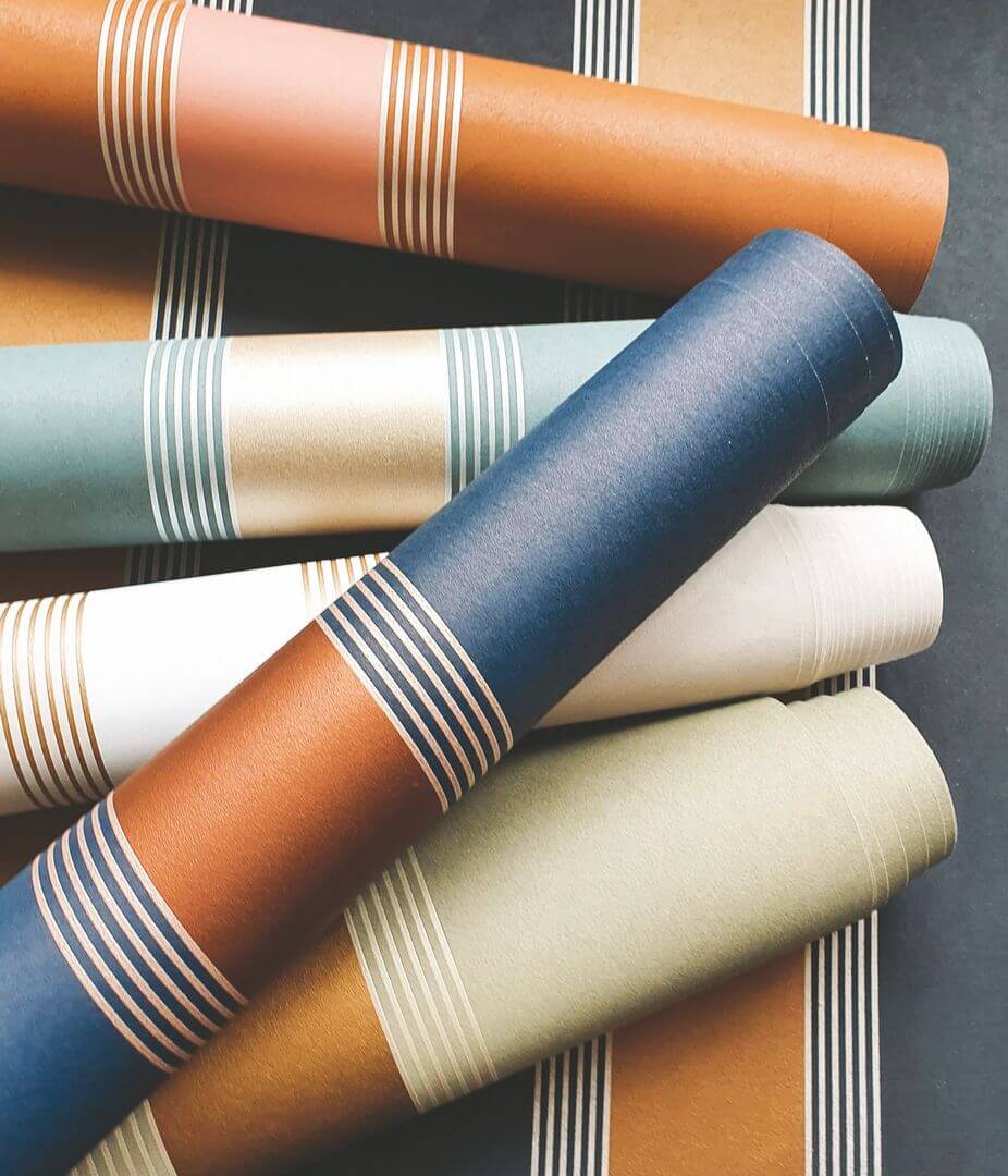 Tapete mit geometrischem Streifenmuster AUTEUIL - MARINE/ROUILLE dunkelblau mit braun