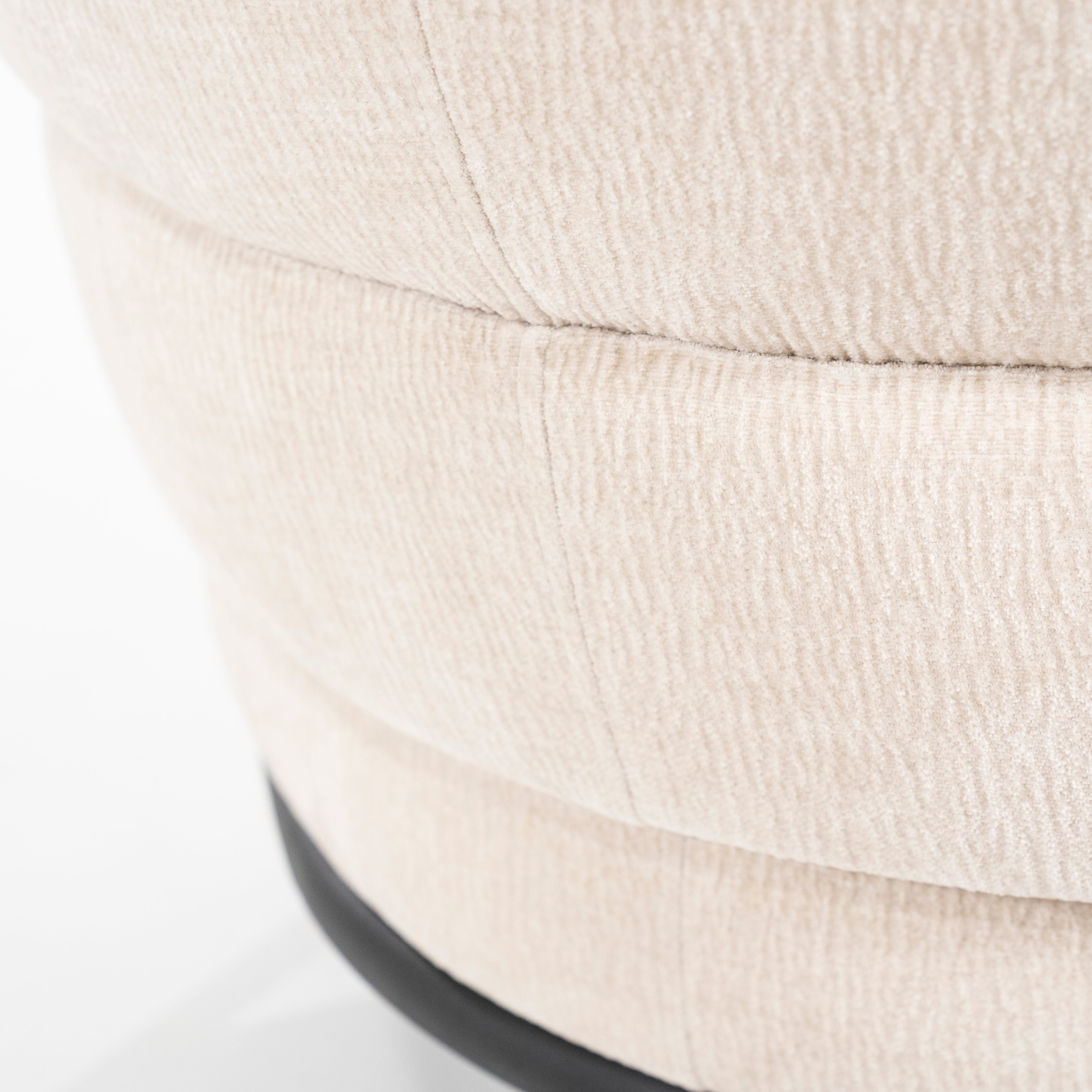 Sessel DAVID hellbeige mit schwarzem Gestell