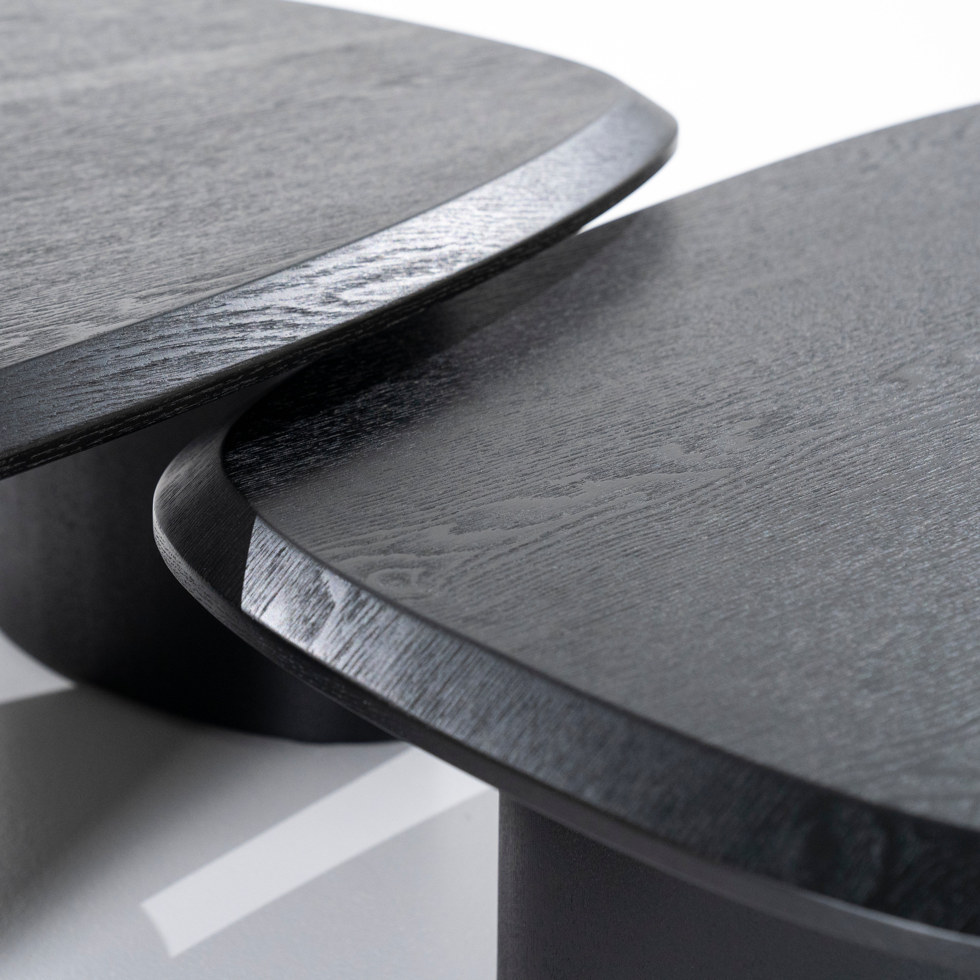 Stolik kawowy WALTER czarny fornir dębowy