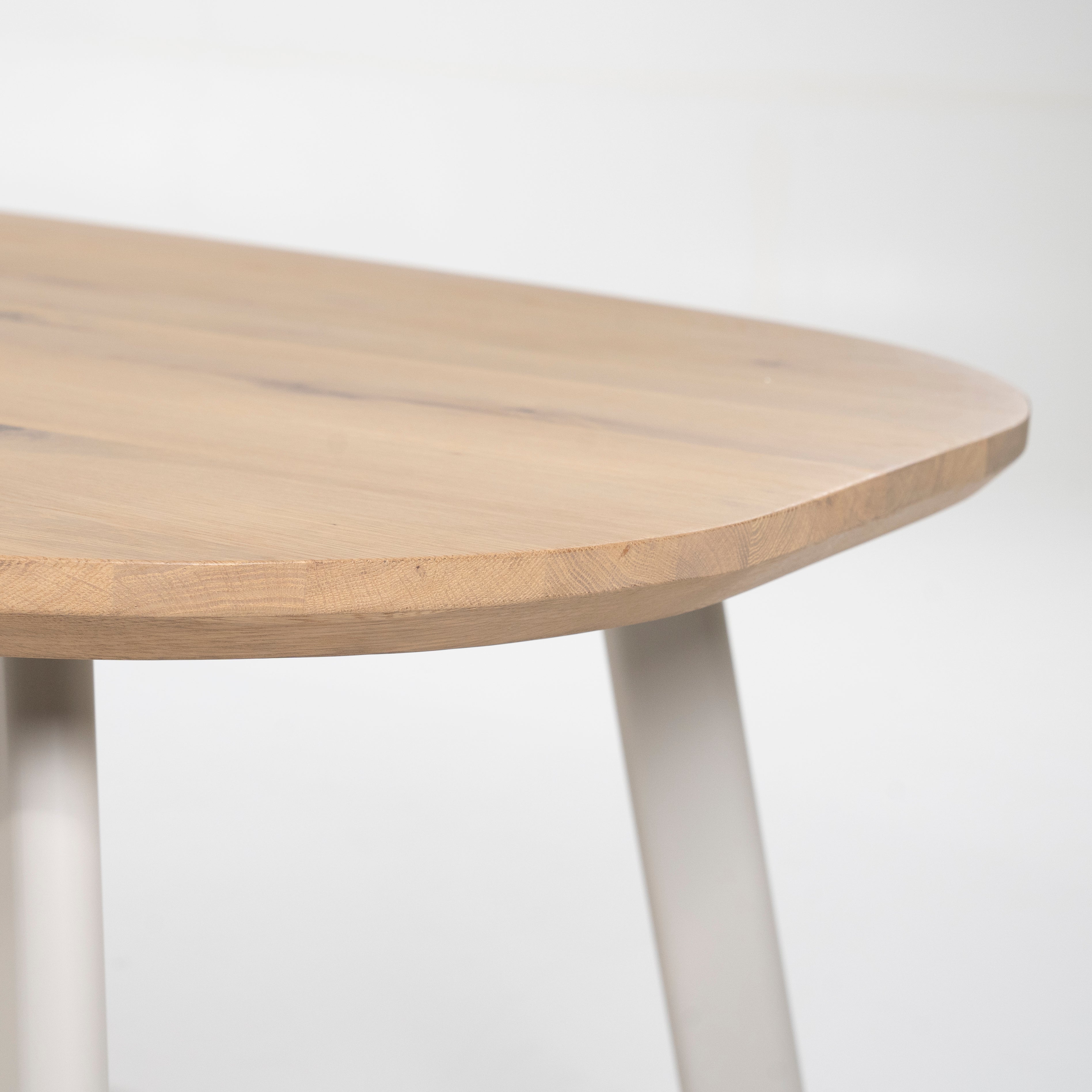 Oval table DION oak wood with metal base