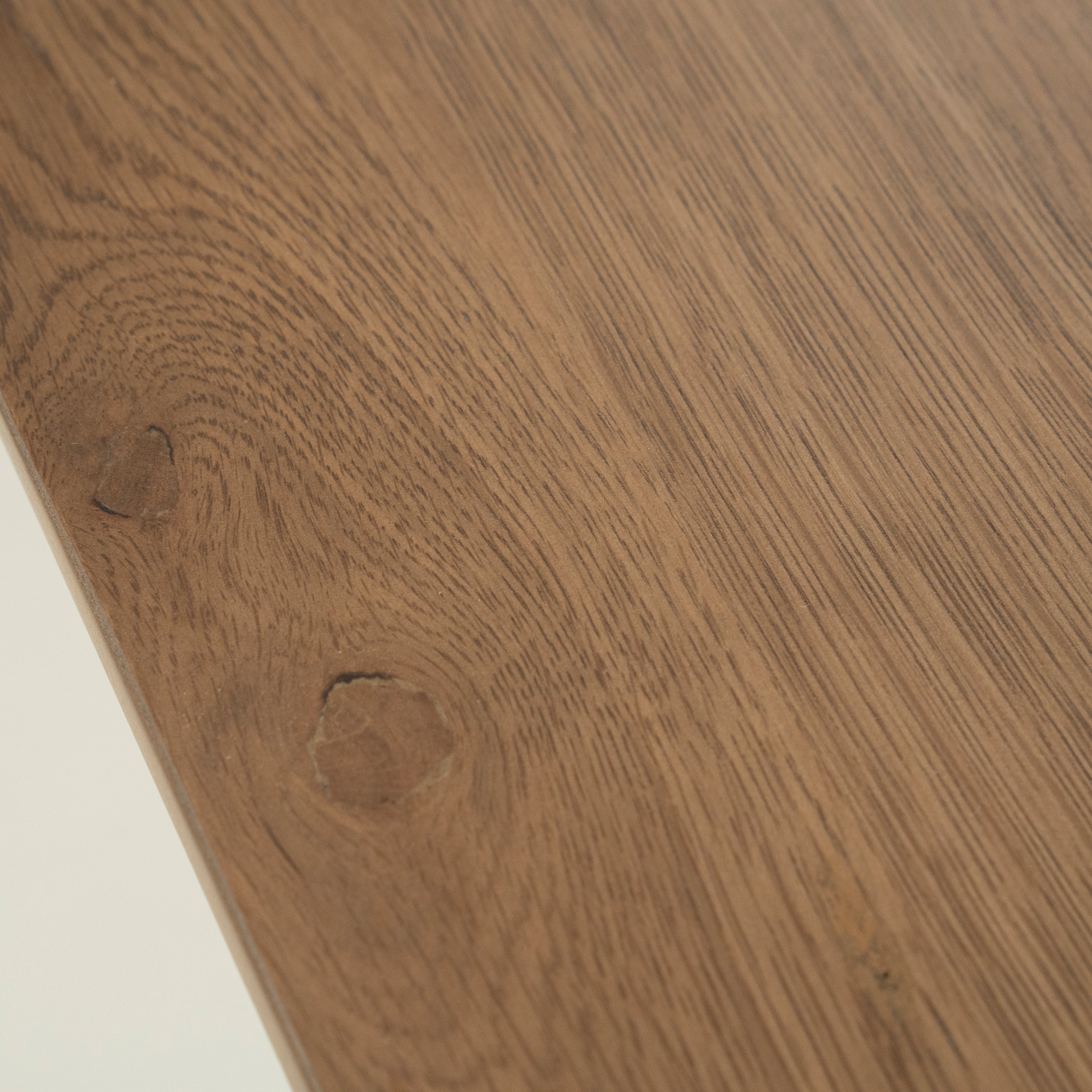 Ovaler Tisch DEX dunkles Eichenholz