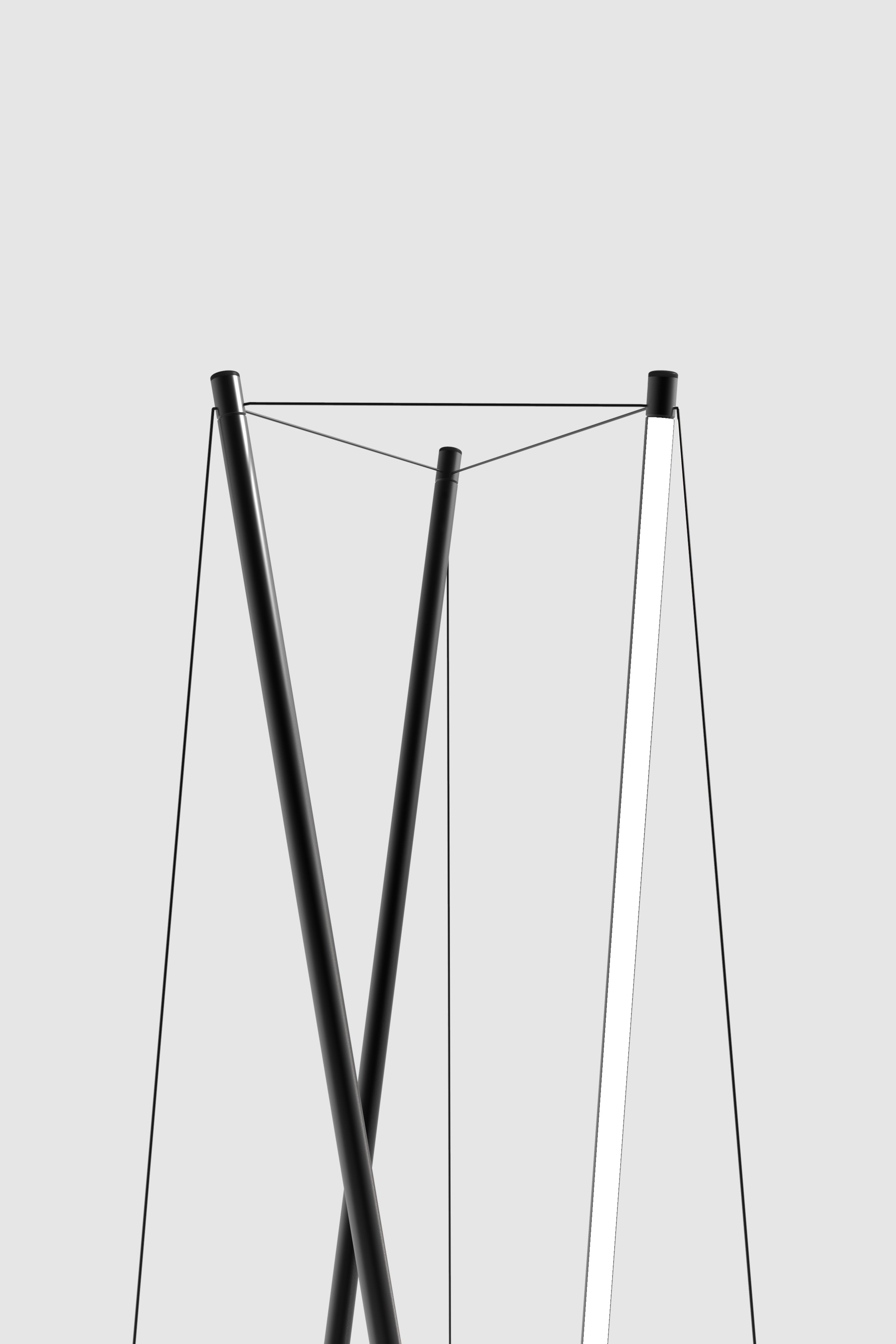 Lampa podłogowa TENSO czarny