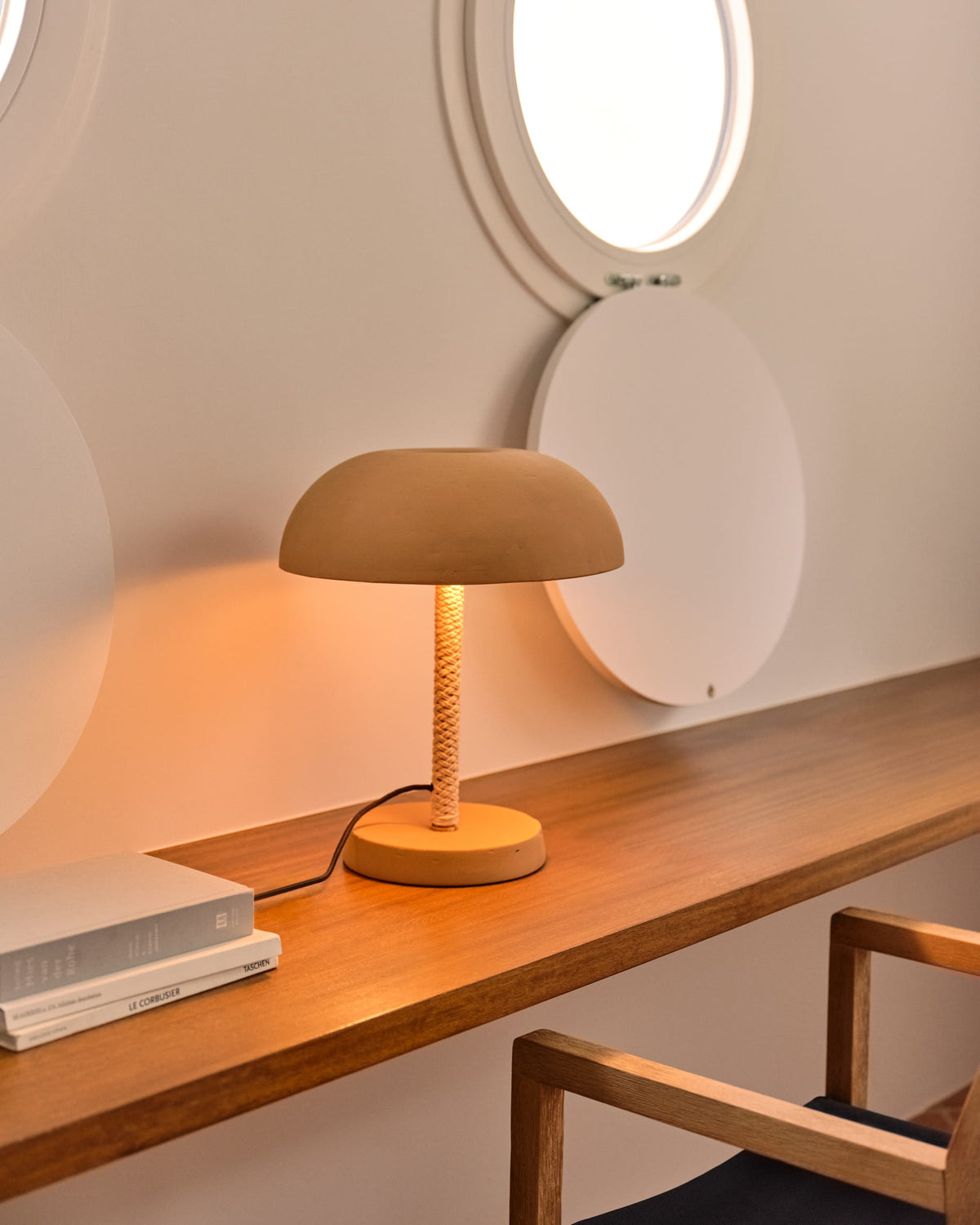 Lampa stołowa ARINDA terakota – ujęcie 2