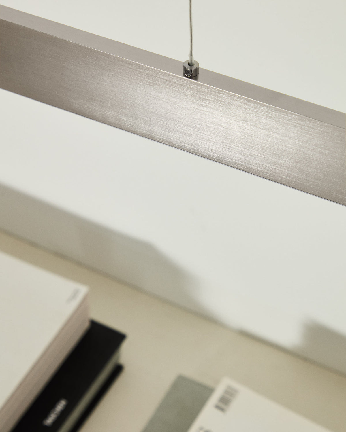 Lampa sufitowa liniowa BOADELLA srebrny aluminium – ujęcie 4