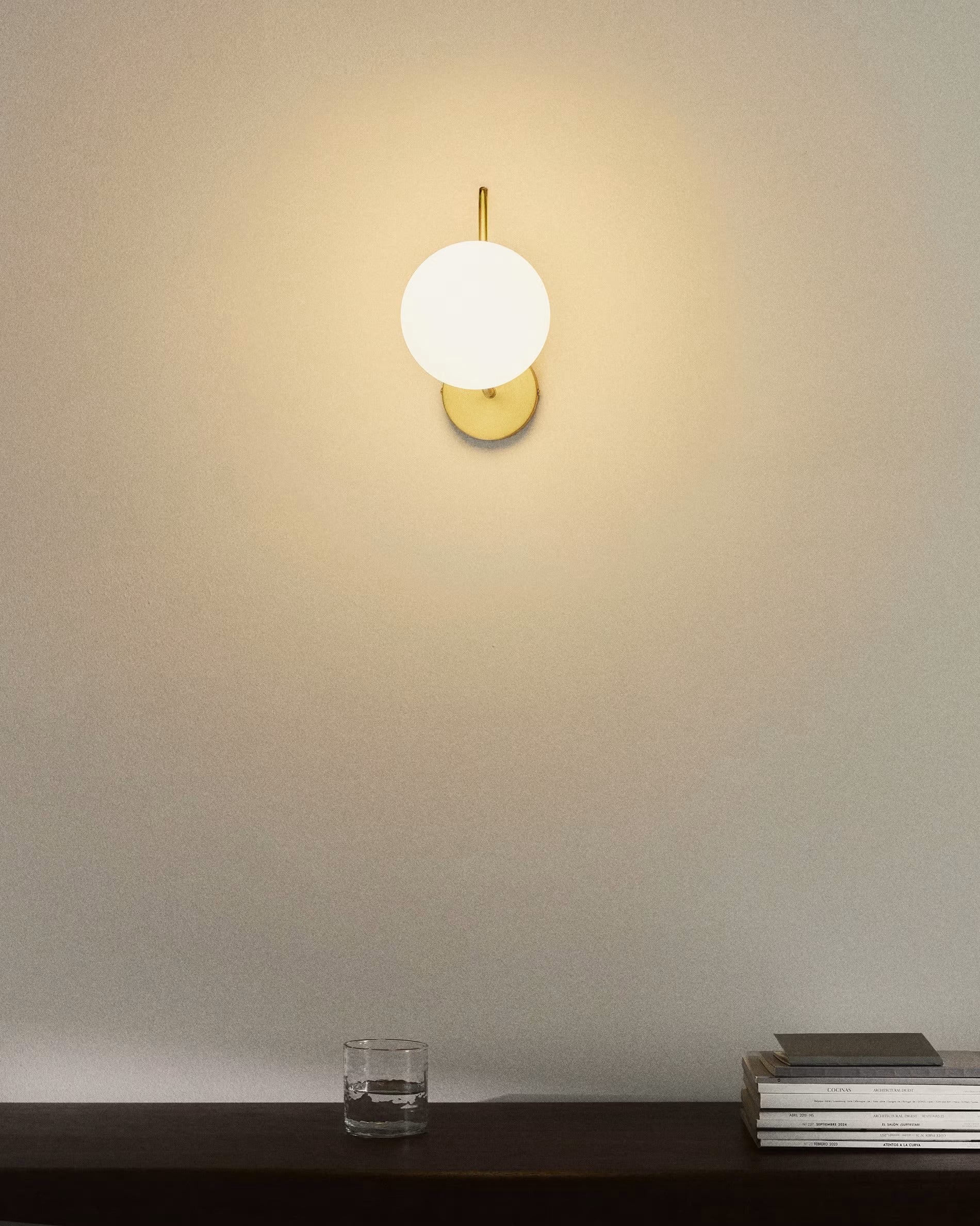 BRISIA wall lamp brushed brass