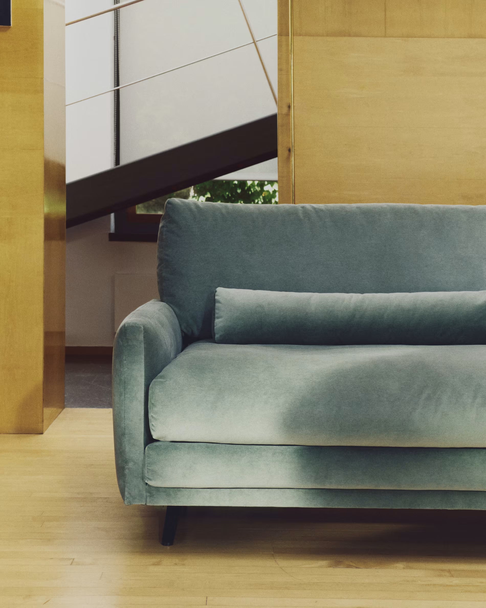Sofa 3-osobowa VELIRO zielony z czarną podstawą