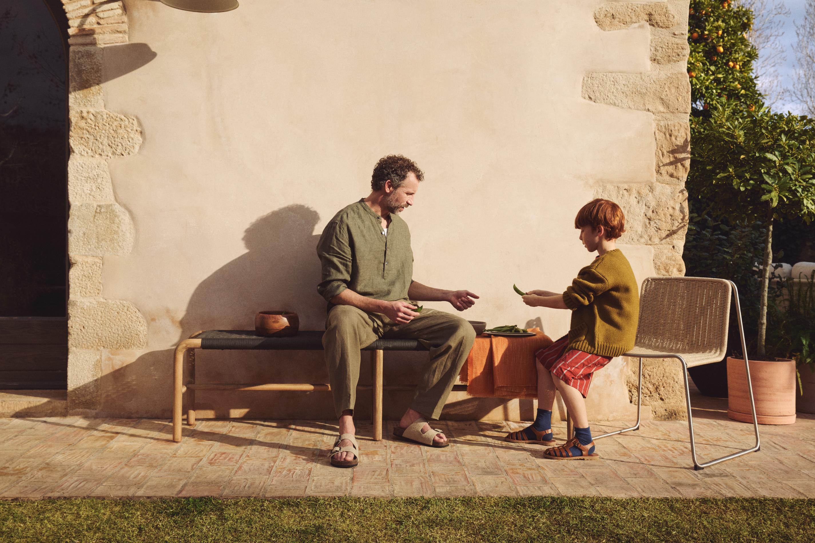 Krzesło ogrodowe TAVARI beżowy ze stalową podstawą