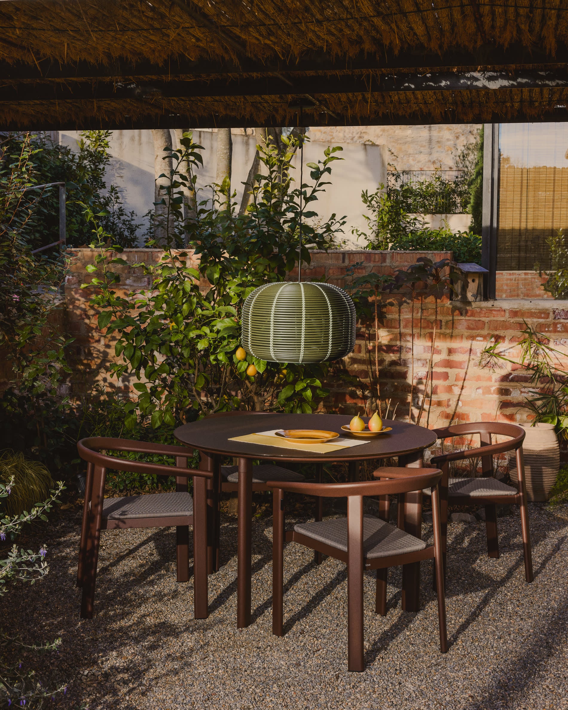 Krzesło ogrodowe ERICE brązowy