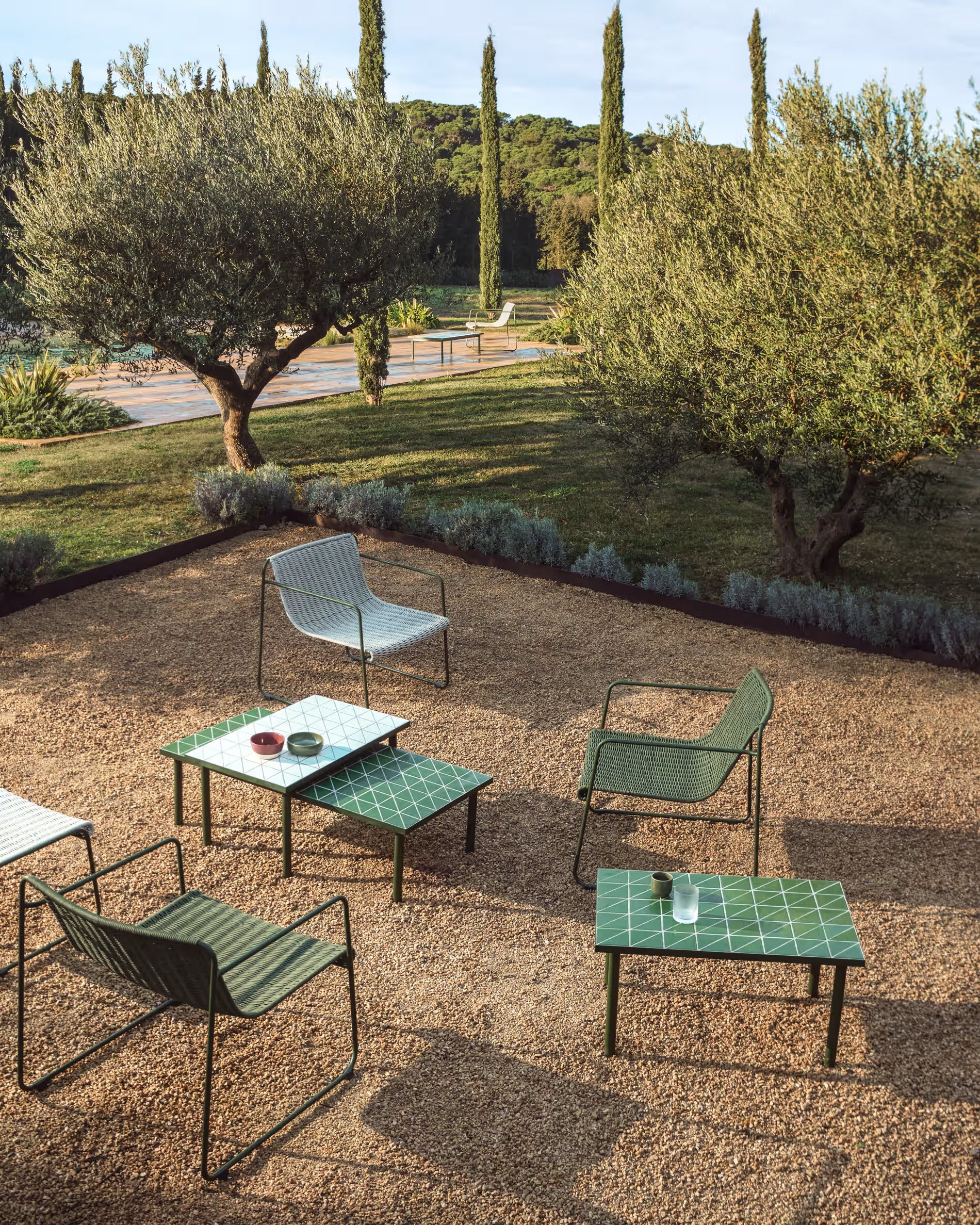 MAURINA Ecru Garden Coffee Table with Green Base