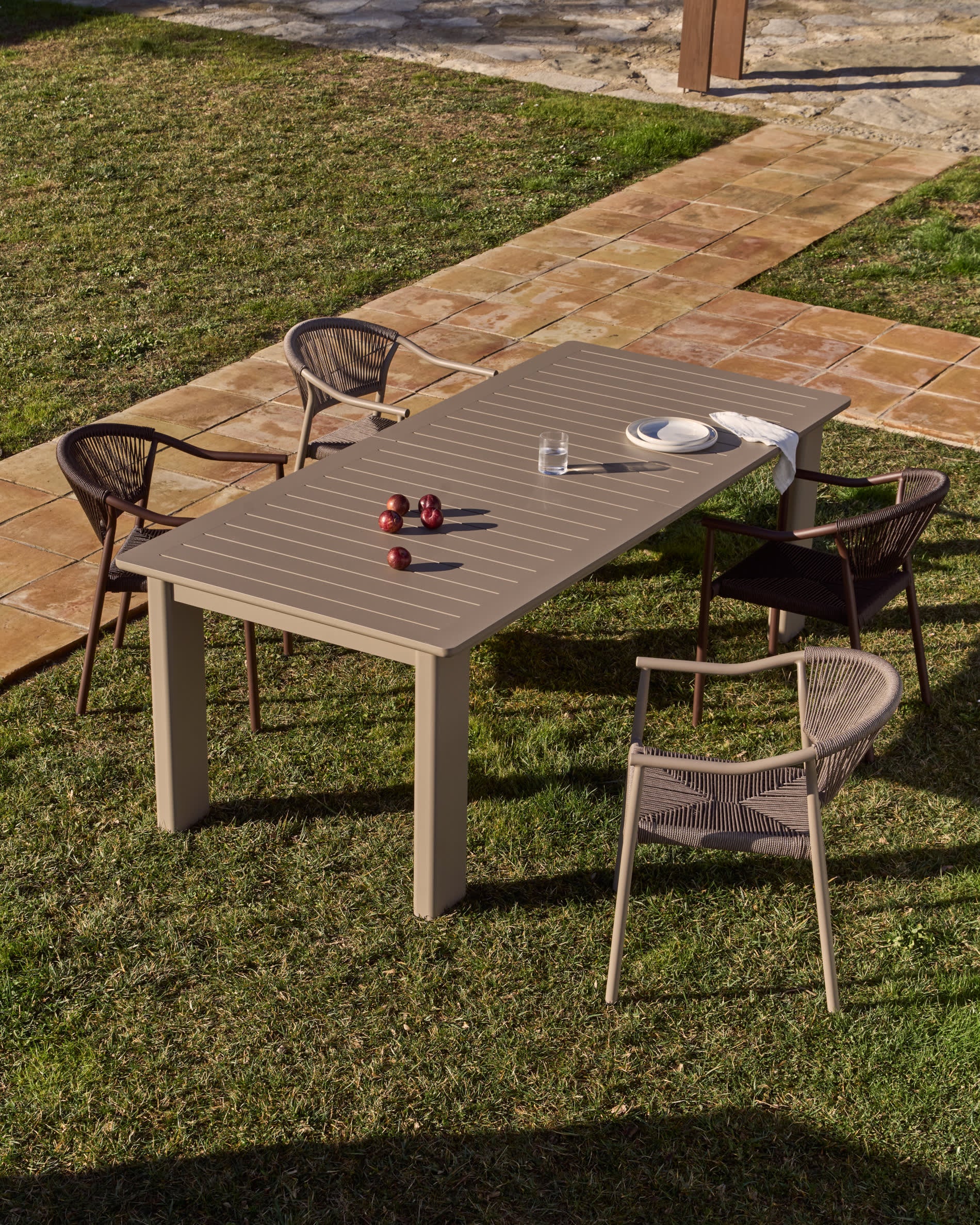 Krzesło ogrodowe LIVADIA taupe