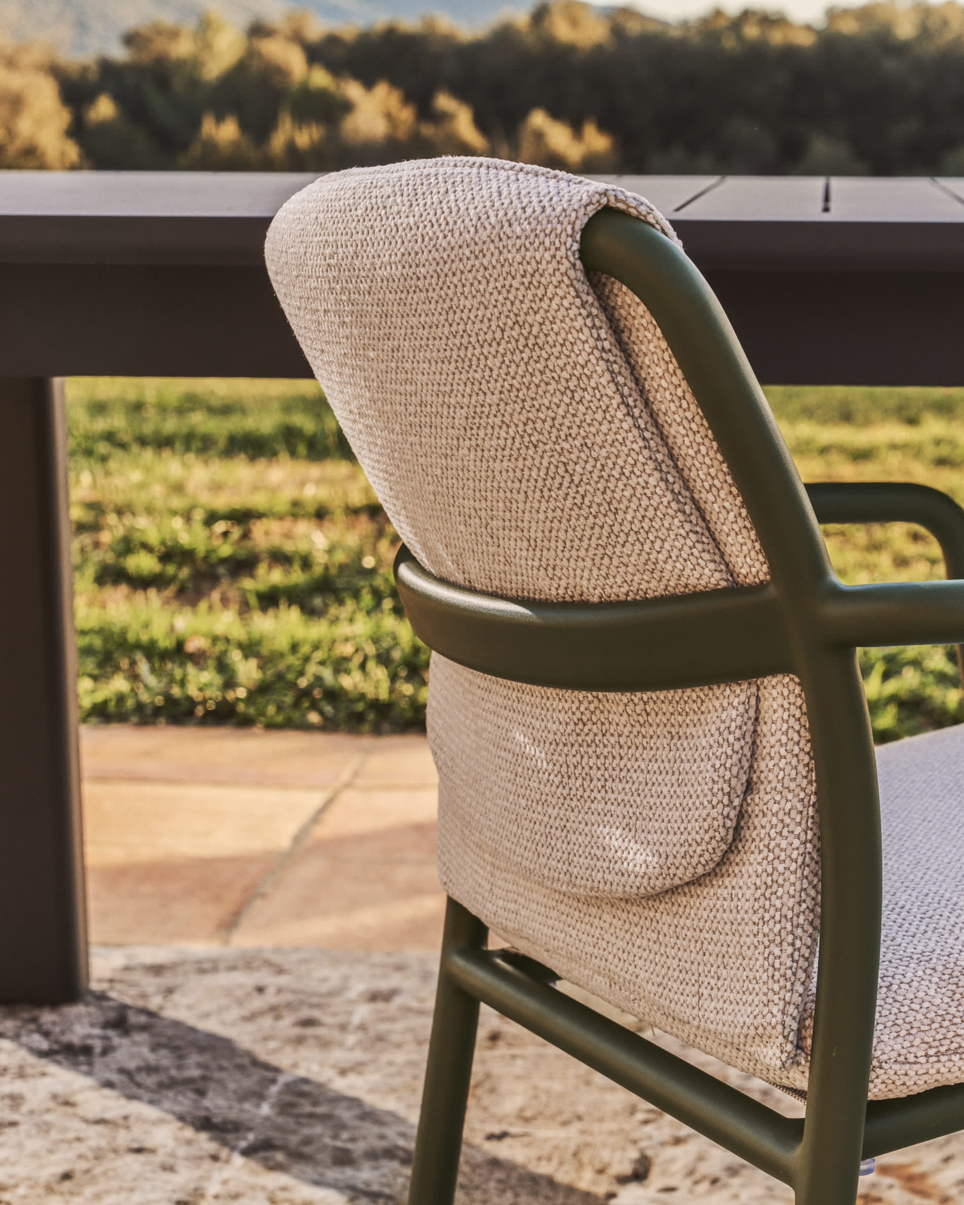 LINOSA Garden Chair Beige with Green Base