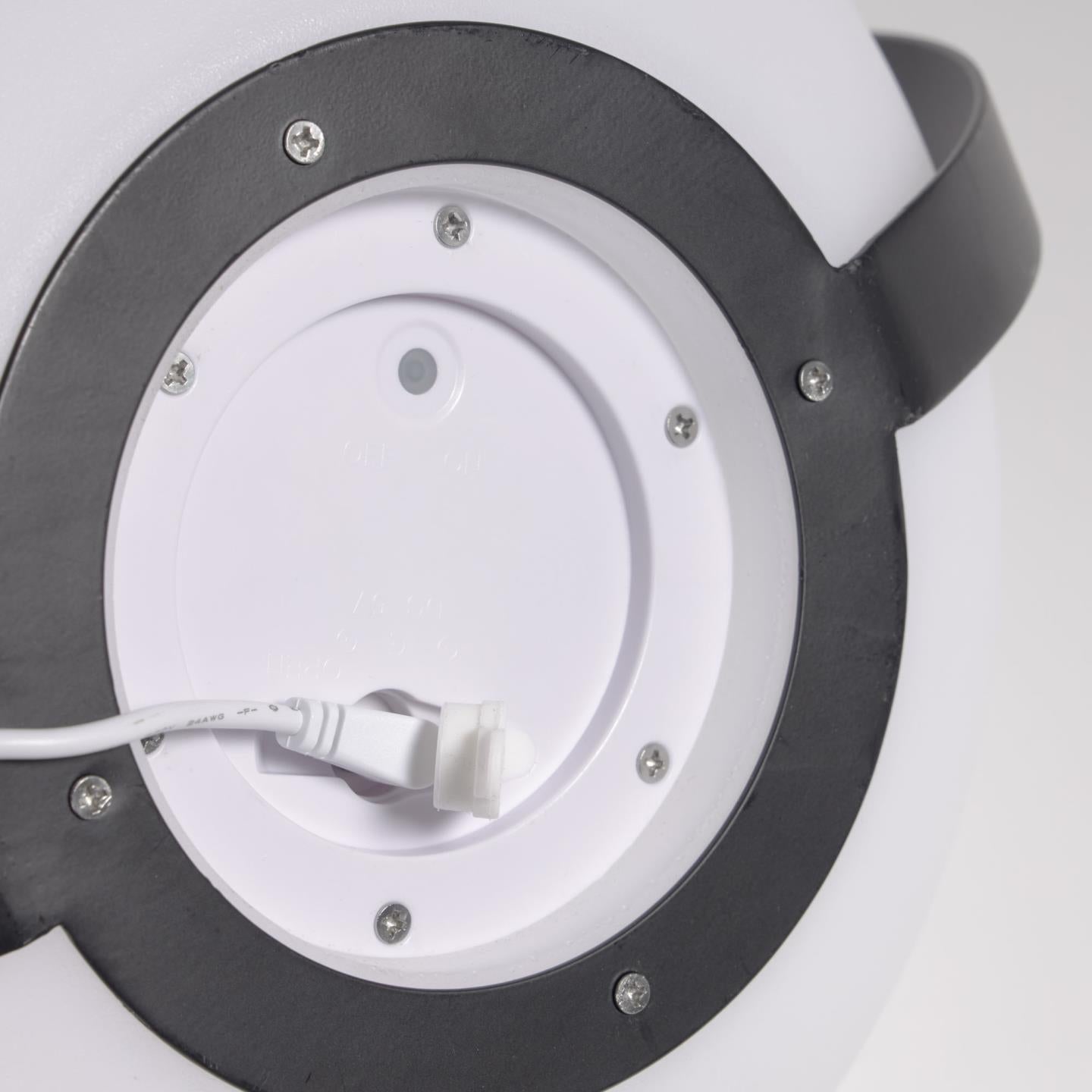 Lampa stołowa akumulatorowa DINESH czarny La Forma    Eye on Design