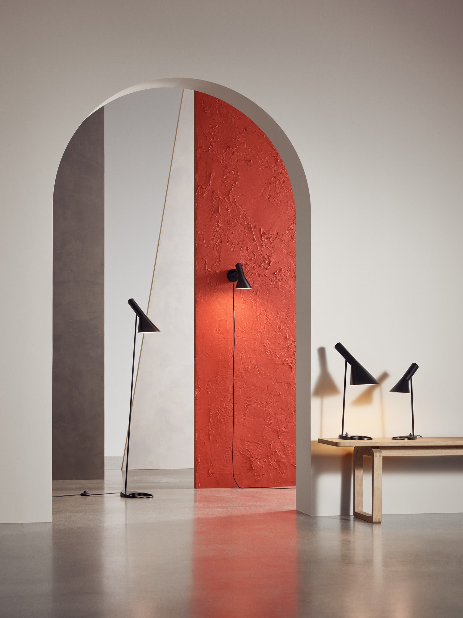 Lampa podłogowa AJ czarny