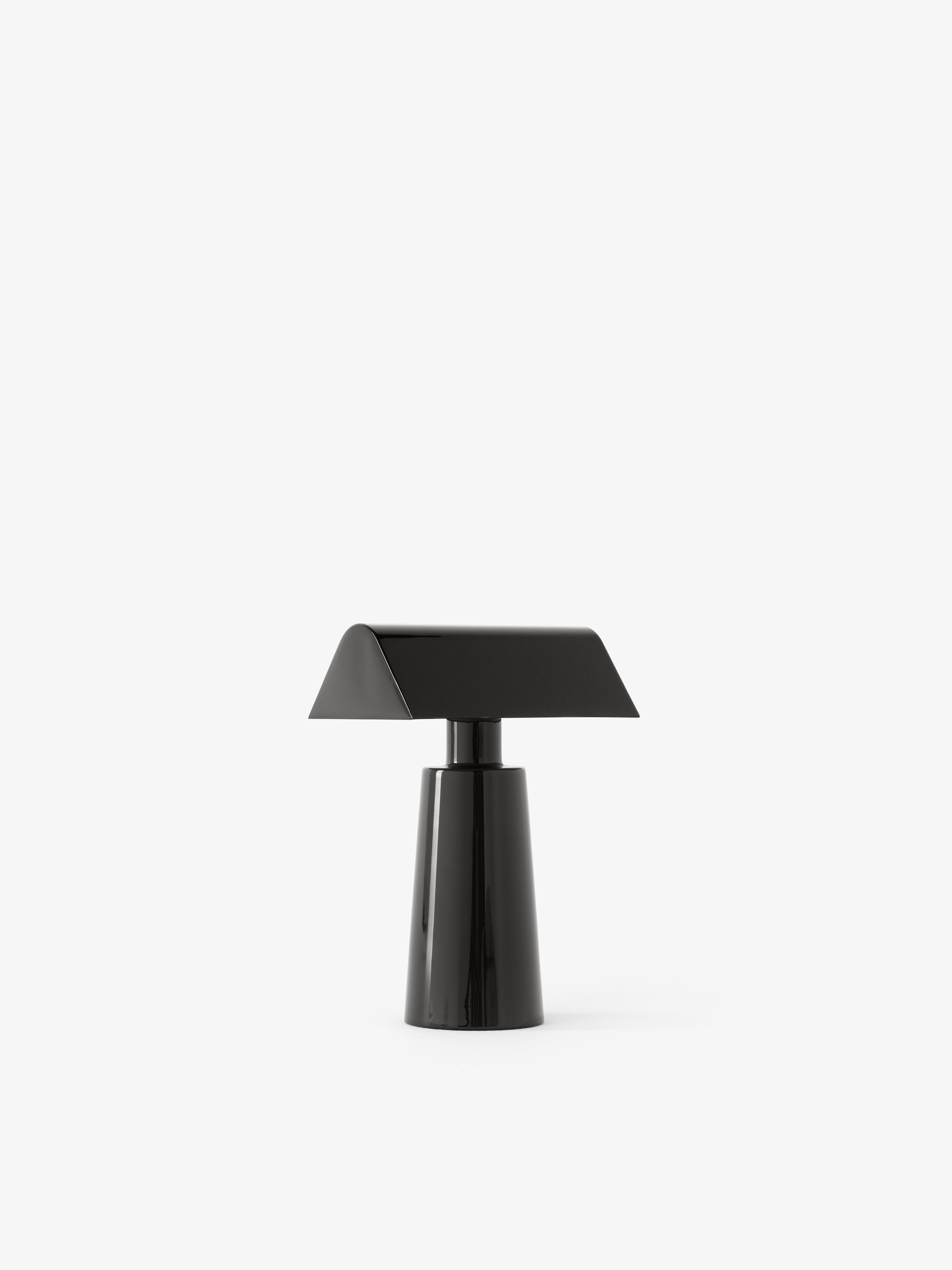 Lampa przenośna CARET MF1 antracytowy