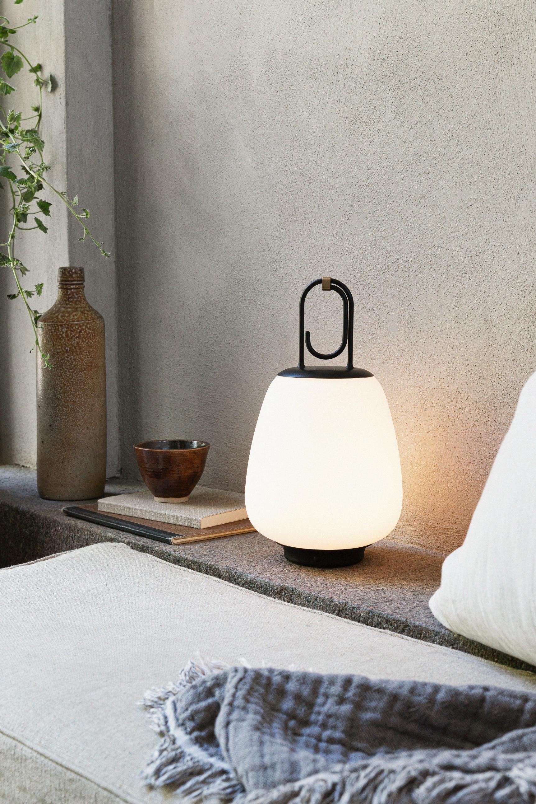 Lampa przenośna zewnętrzna LUCCA SC51 biały z czarnym wykończeniem