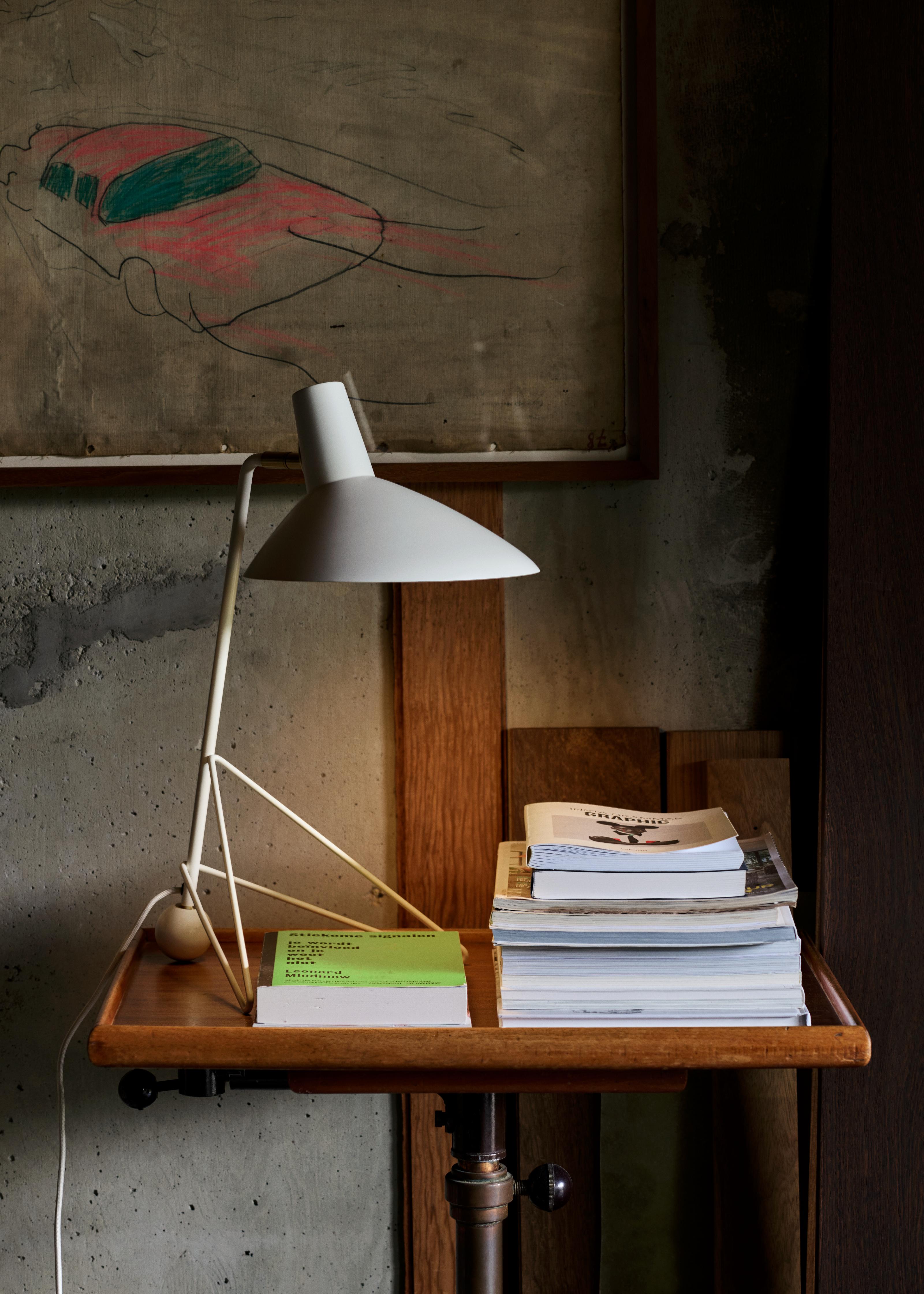 Lampa stołowa TRIPOD HM9 biały